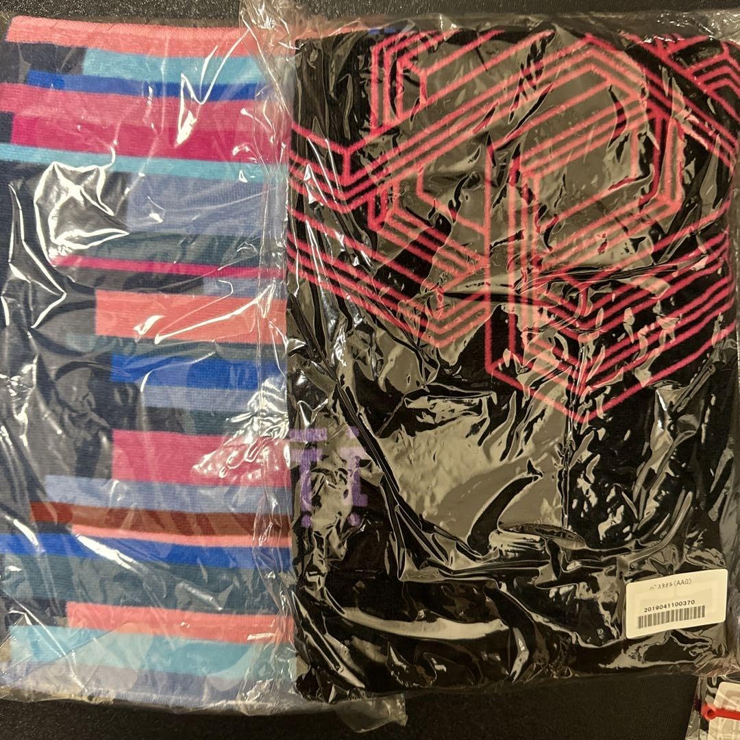RADWIMPSグッズ4点 Amazon.co.jp: RADWIMPS グッズセット4点 : おもちゃ