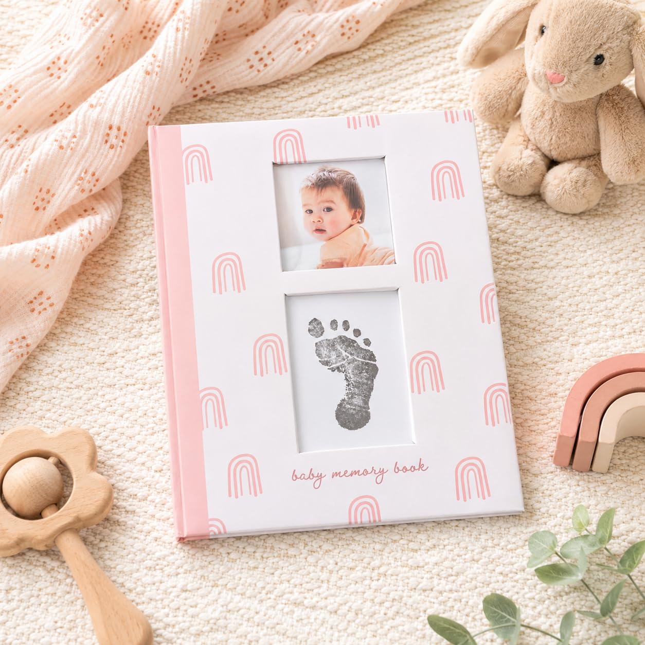 Rainbow First 5 Years Memory Book, Baby Girl Keepsake, Baby Meilensteinbuch, Schwangerschaftstagebuch, mit Stempelkissen für Neugeborene Handabdruck oder Fußabdruck, Rosa Regenbogen