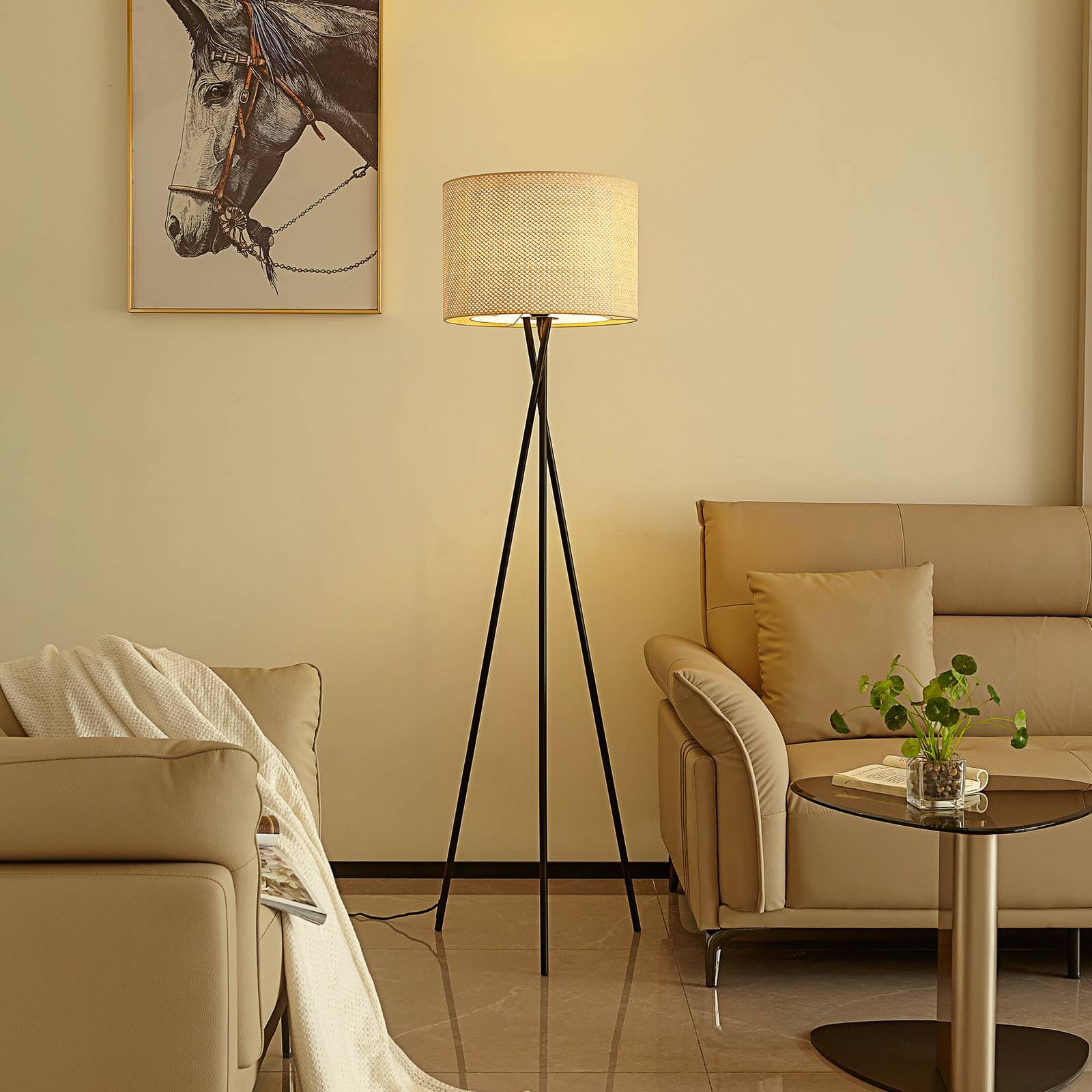 Lindby Stehlampe Dreibein mit Fußschalter, Stehleuchte Textil Kunststoff Rattandesign Deko Wohnzimmer Wohnzimmerlampe 1x E27 max. 15W ohne Leuchtmittel