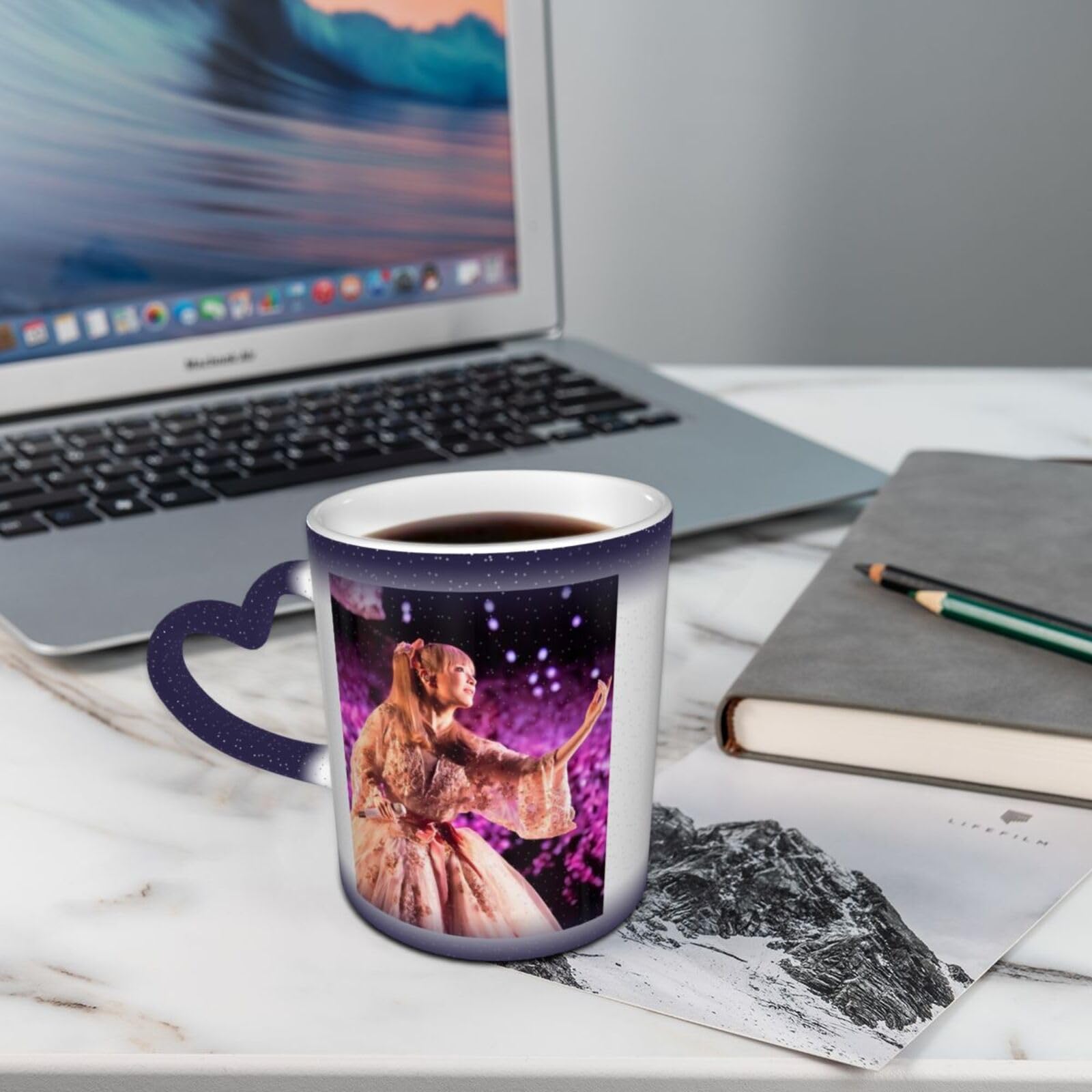 Amazon.co.jp: 浜崎あゆみ (6) おしゃれ マグカップ 繰り返し使用