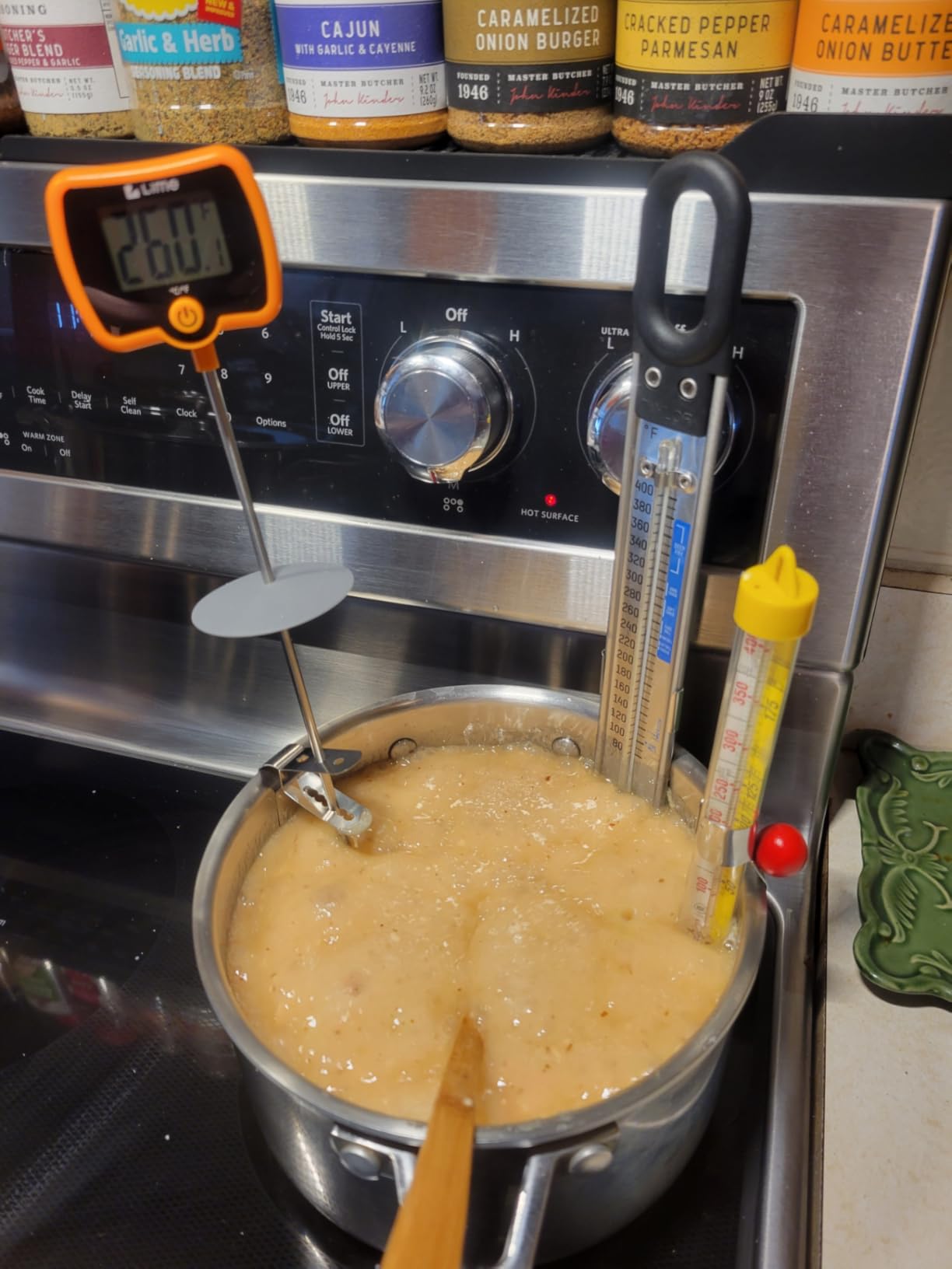Weak pot clip, but otherwise this is my instant favorite candy thermometer