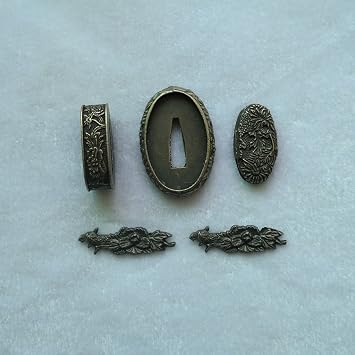 Japanese Sword SEPPA-HABAKI-ITO Blooming Flowers Menuki Fuchi-Kashira Tsuba