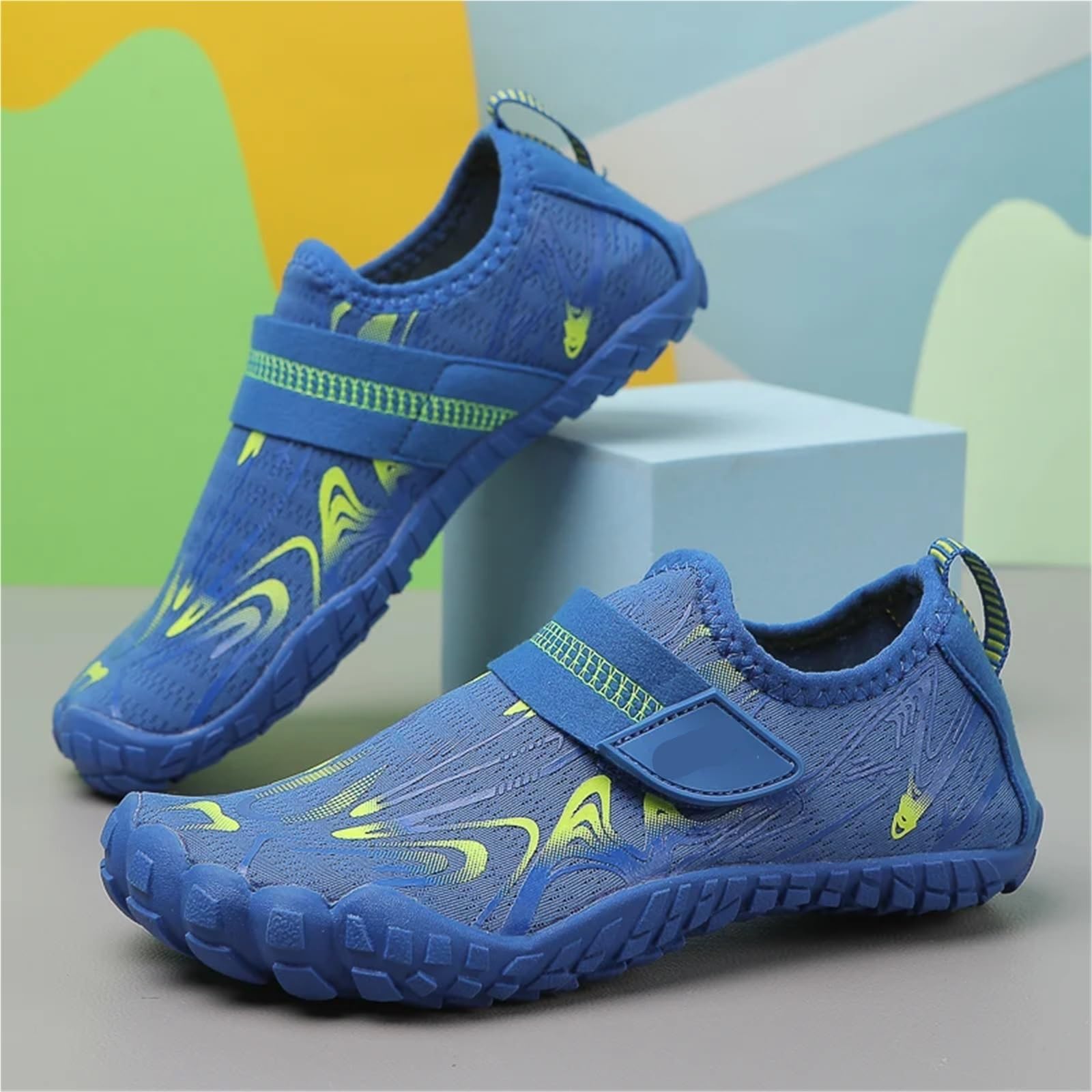 Zapatos De Agua Zapatos de agua estudiantes descalzos de secado rápido zapatos de natación de playa zapatos acuáticos zapatos de fitness for correr en interiores verano Para Surfear, Bucear(Black,35)