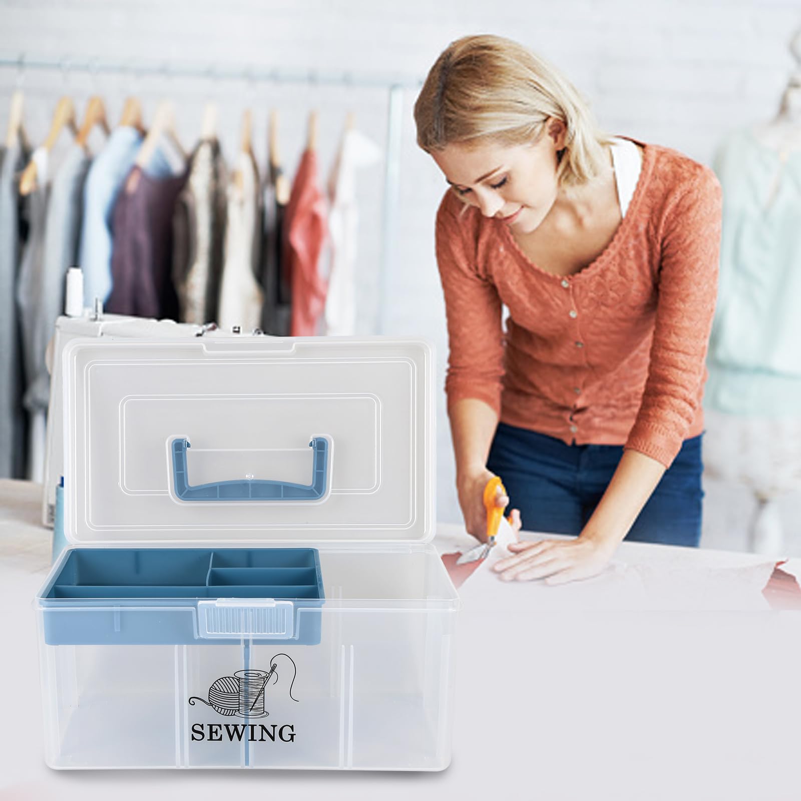 Cestino da cucito a 2 strati con maniglia per il trasporto, scatola da cucito trasparente vuota in plastica con inserto e coperchio ribaltabile, contenitore per accessori da cucito, filati, bottoni e