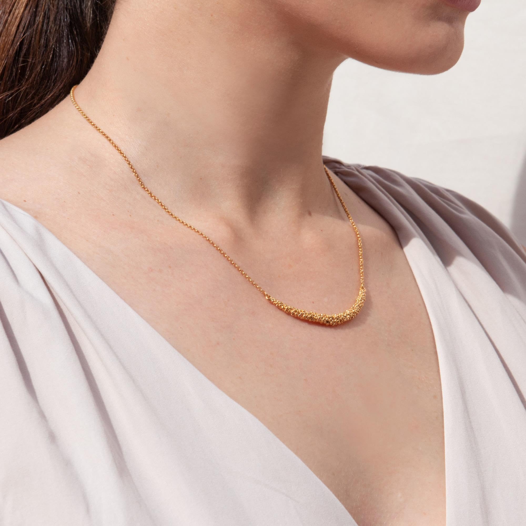 JOI D'ART COLLAR DORADO STARDUST | Diseñado por Carme Fàbregas | Colección Stardust | Collar de metal con baño de oro de 24k