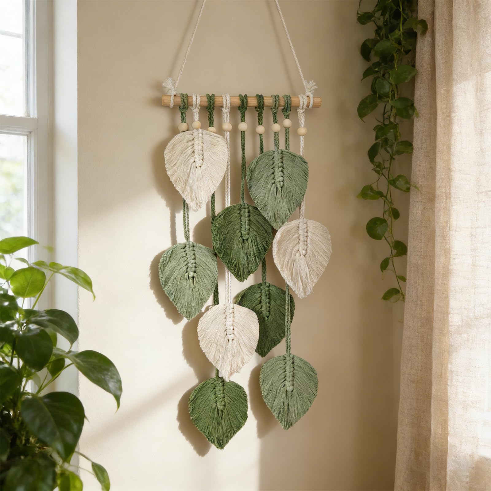 TENGWA 25 * 60cm Macrame Wall Hanging Green Leaf Boho Tapestry with Wooden Beads Macrame Leaf Wall Hanging Green Tapestry for Living Room Bedroom Apartment Balcony Office Ornament