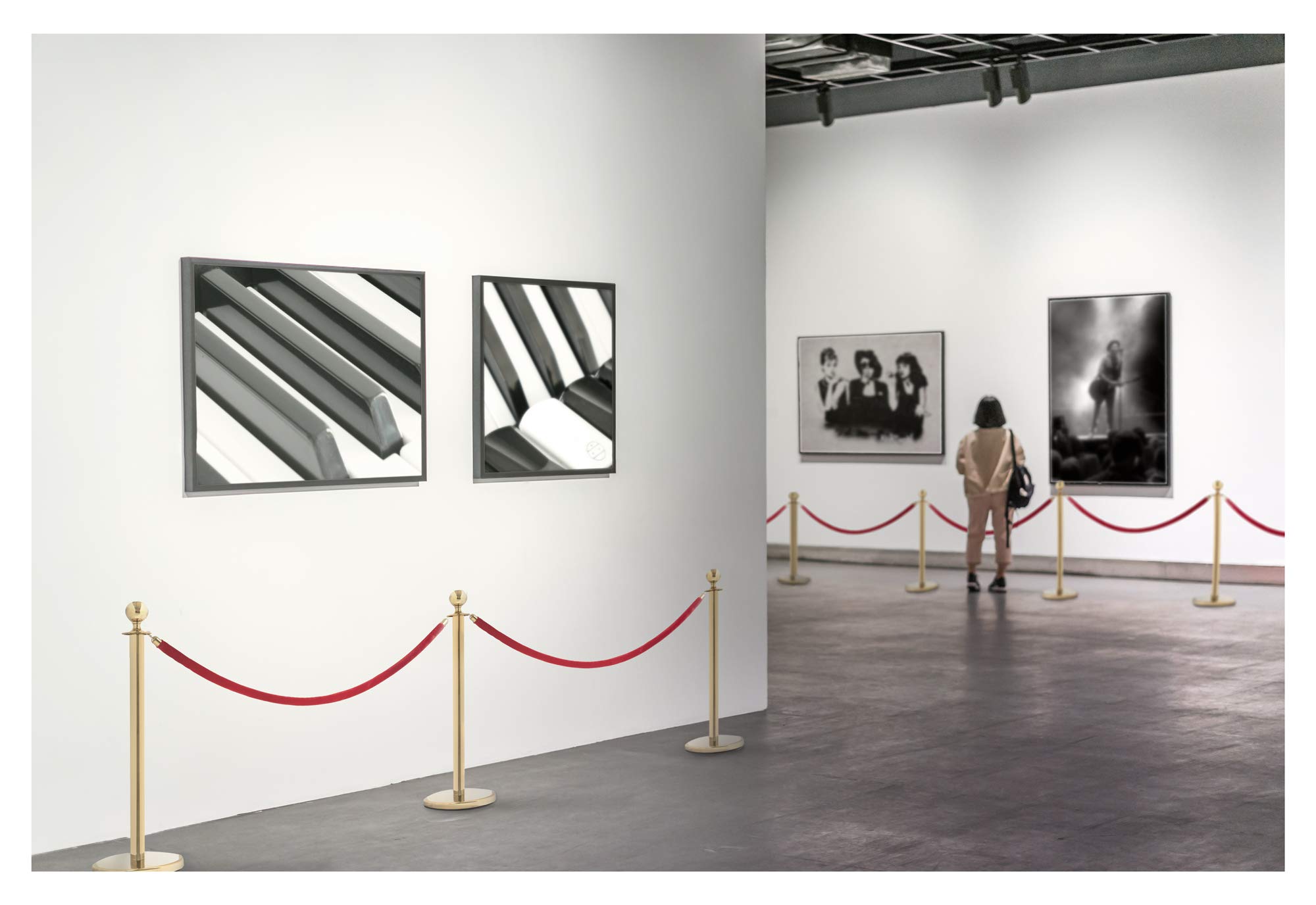 Stagecaptain PLS-150 Deluxe 2.1-150G Absperrständer Personenleitsystem - 2 Edelstahl-Stative und 1 rotes Seil mit 1,5m Länge - Für Konzerte, Ausstellungen, Hotels, Kinos u.v.m. - gold