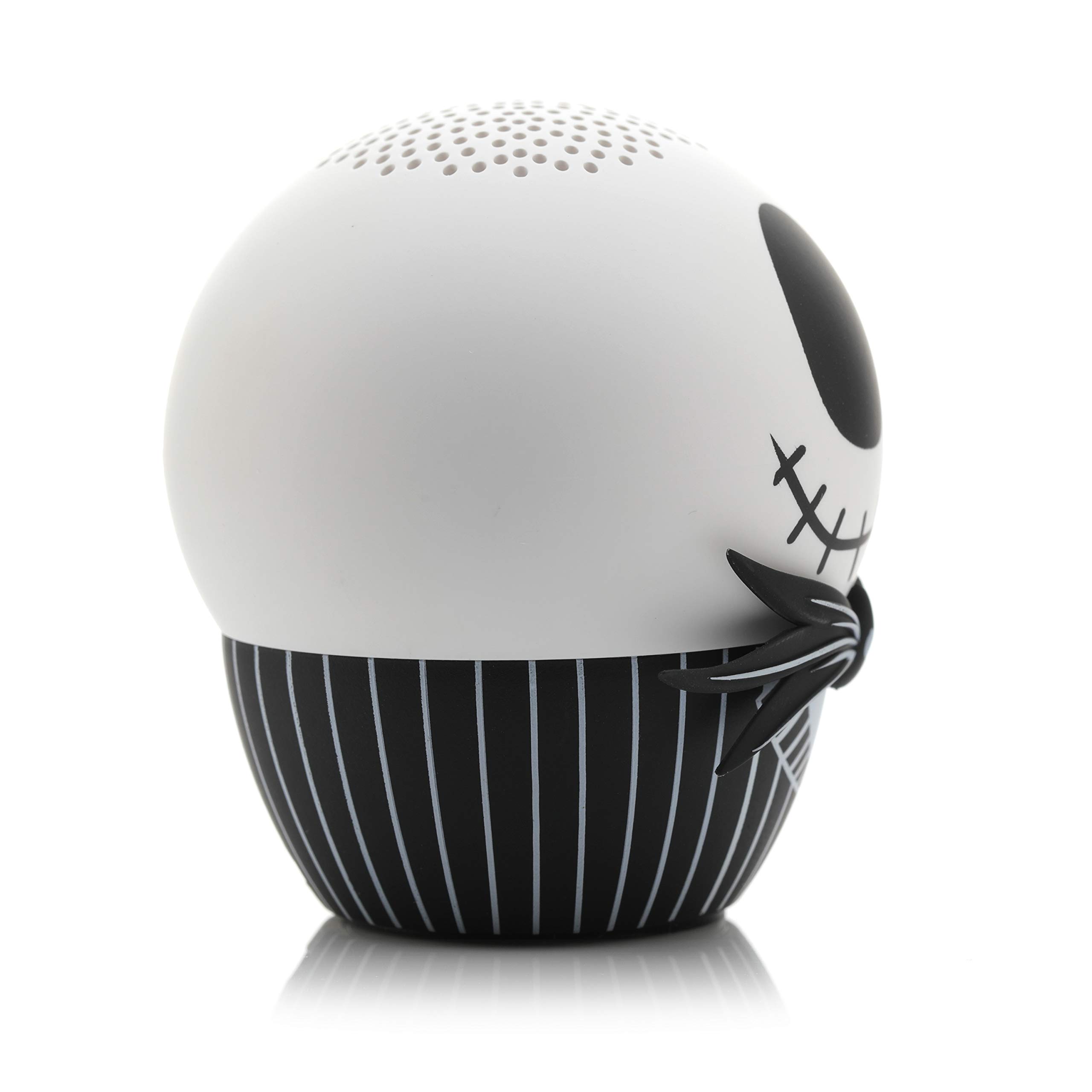 ด้านข้าง view of the Jack Skellington Bitty Boomer speaker.