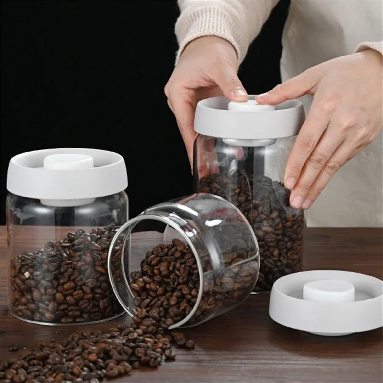 Tarro de conservación Tanque sellado al vacío de granos café tipo prensa, almacenamiento alimentos vidrio, tarros for mantenimiento fresco, tarro dulces for té y enteros(White-900ml)