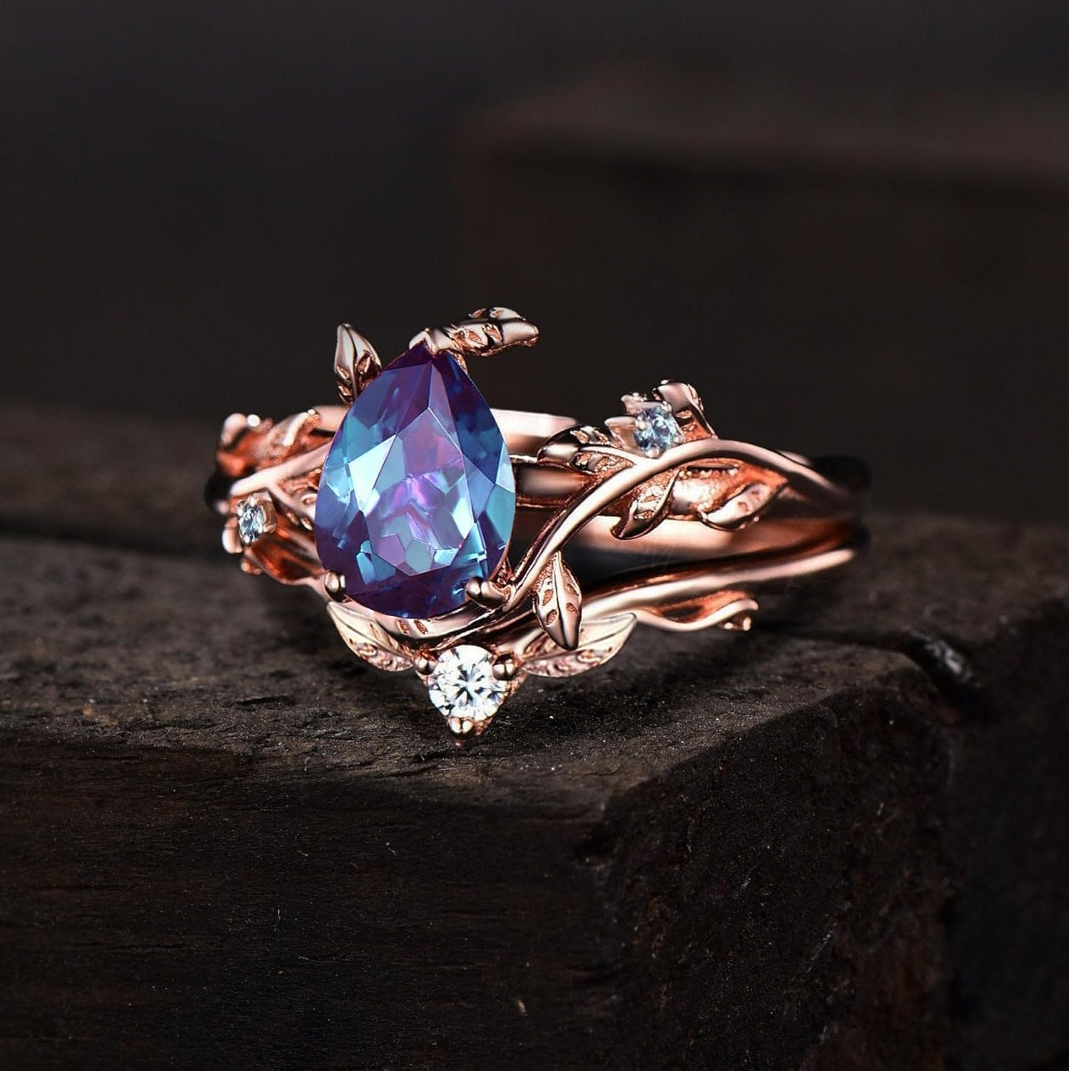 SHAMA JEWELS HUB Alexandrite Engagement Ring Set Art Deco Leaf Wedding Ring Set 18k Gold Plate Vintage Alexandrite Bridal Promise Ring Set For Women Gift's