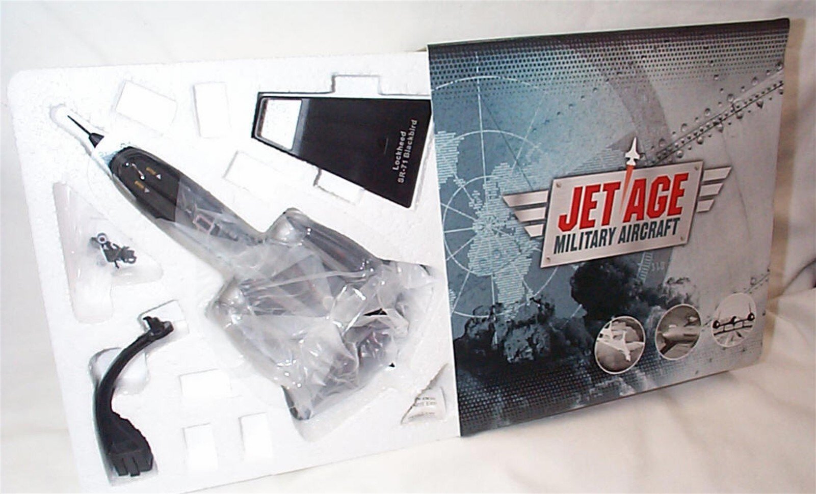 atlas editions Lockheed SR-71 Blackbird Jet Age Military aircraft 1:200 scale model