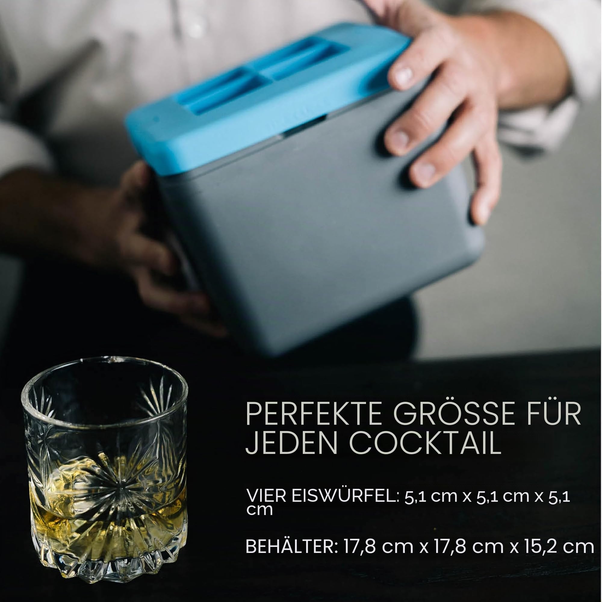 True Cubes Klar-Eiswürfel-Hersteller, Eisform - 4 Große für Cocktails, Getränke & Whiskey - BPA-freie Silikon-Quadrat-Eisform - Whiskey-Geschenke für Männer