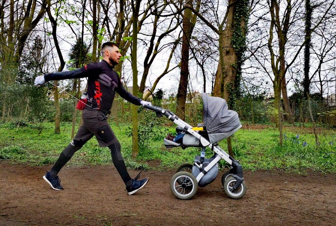 Walking- und Fitnessgerät mit Multifunktionstasche SMART