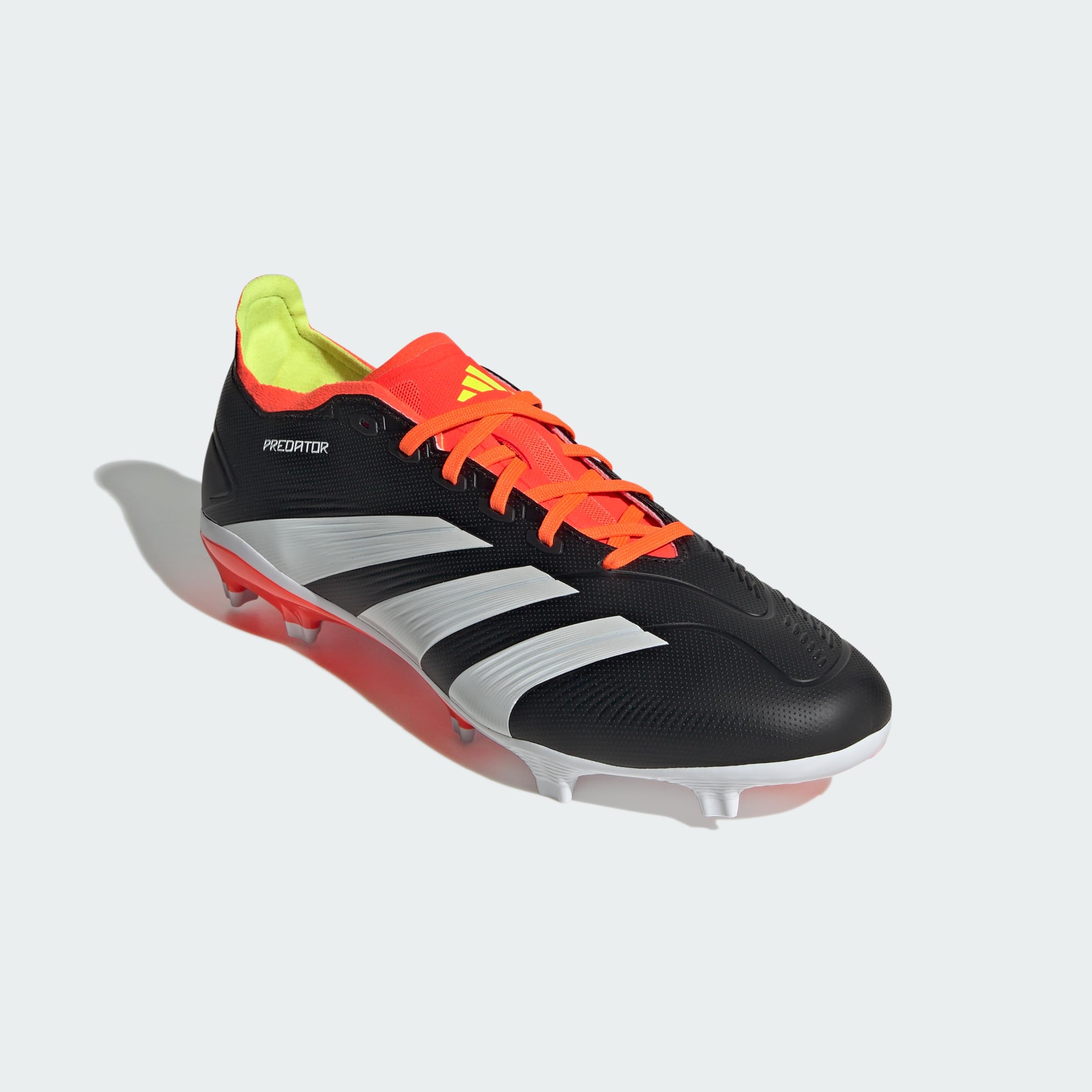 adidas Unisex Bota de fútbol Predator League césped Natural seco