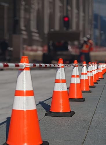 Miniatura 6 de CJ Safety - Juego de 6 conos de seguridad de tráfico de PVC de alta calidad de 28 pulgadas con base negra y collares reflectantes de 6 pulgadas + 4