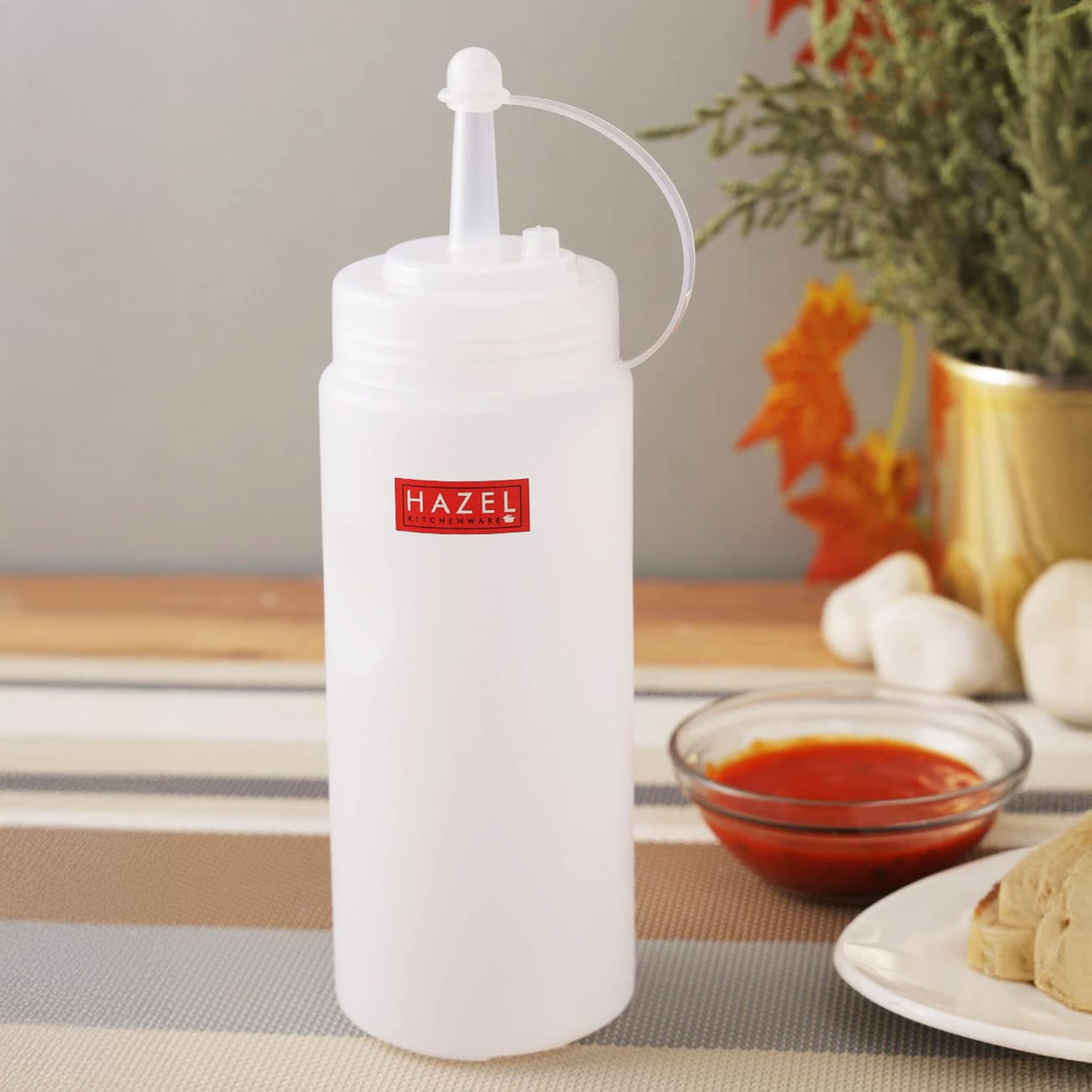 HAZEL Squeeze Bottle with Cap | 500 ml Sauce Bottle Plastic Food Grade | Tomato Sauce Bottle for Restaurants | Cafeterias | Food Trucks | Picnics (Transparent)