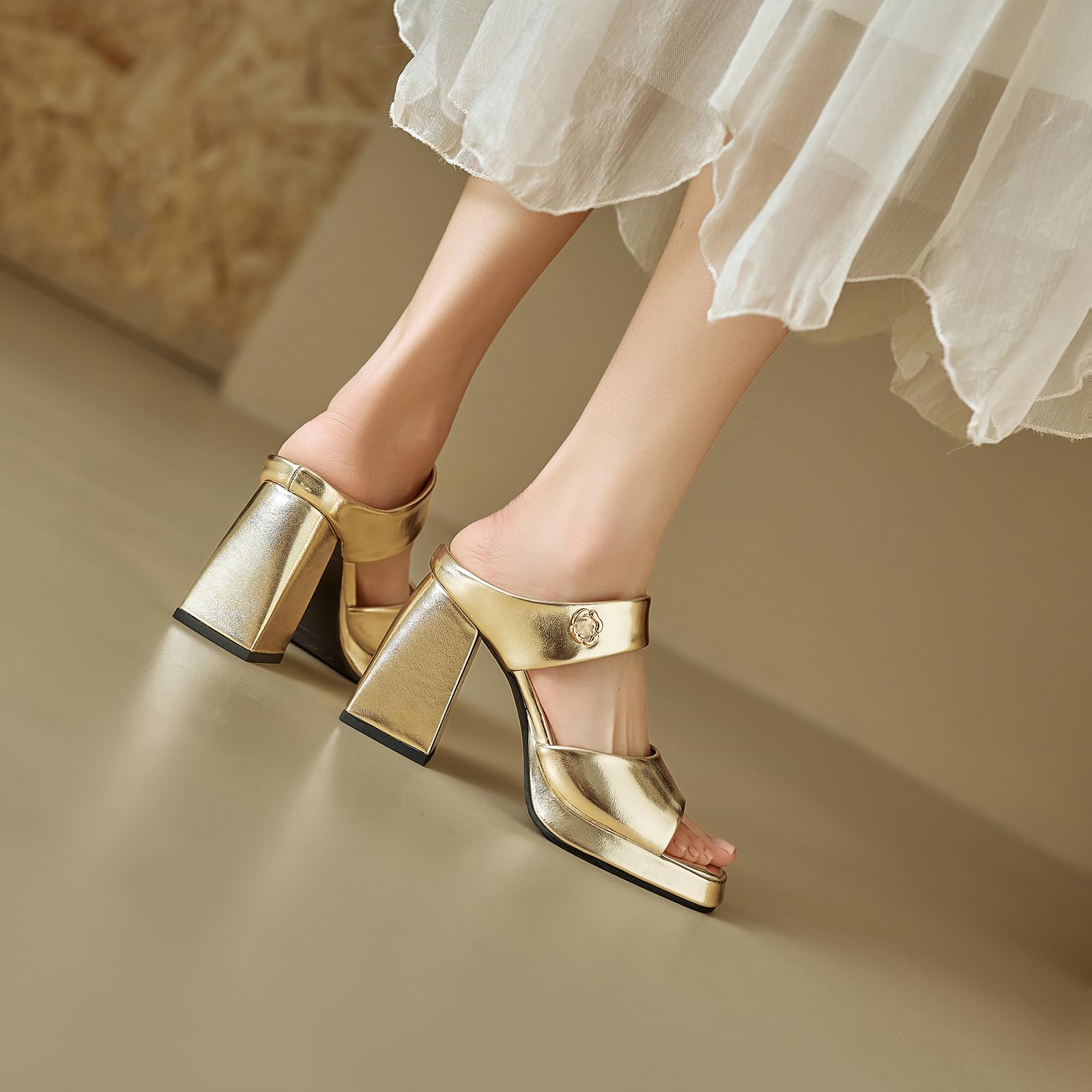 Damen Pantoletten mit Blockabsatz und Plateau, Elegante Sandaletten mit Rosen-Verzierung und Doppelriemen, Eckige Zehenpartie Mules für Hochzeit Party - Gold, Silber