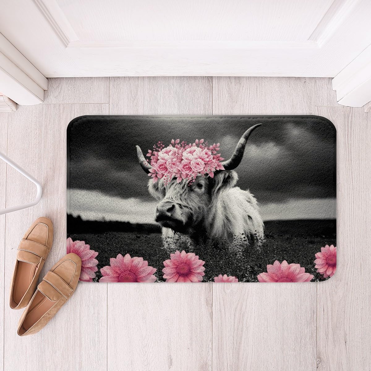 Homemissing Floral Highland Cow Bath Mats 20x32Inch For Kids Boys Girls Teens Leopard Highland Cattle Bathroom Rugs for Shower Tub Farmhouse AnimalsBathroom Accessories