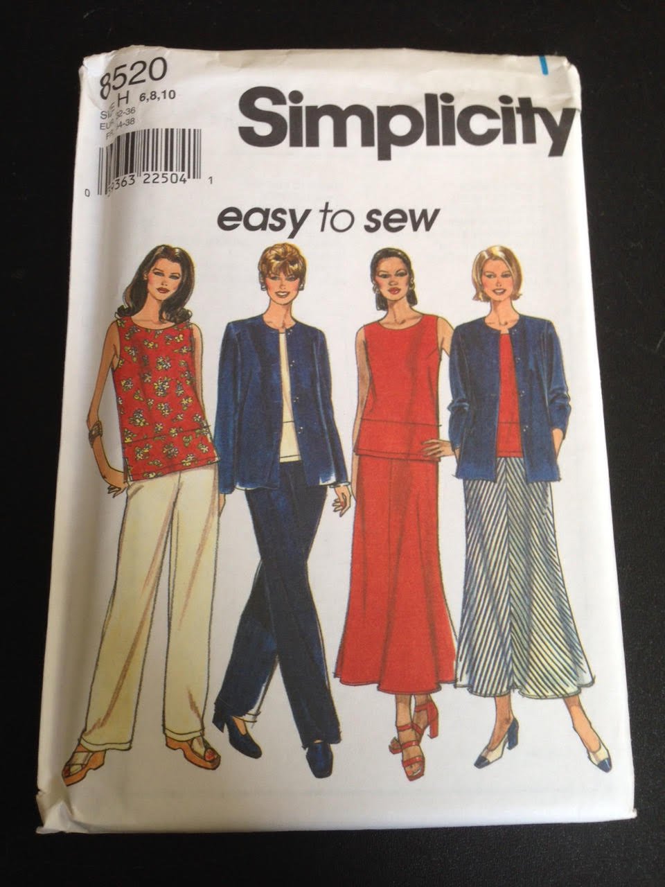 Patron Simplicity 8520 pour ajuster vous-même veste et pantalon femme