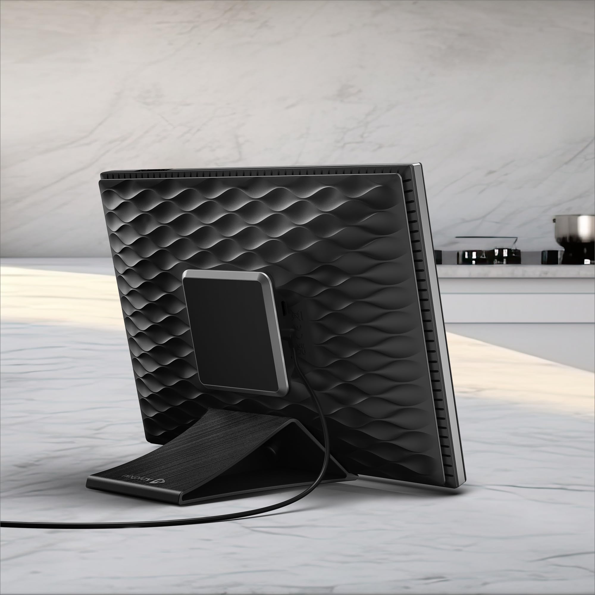 Nixplay 10,1 Pouces Cadre Photo Numérique Intelligent WiFi écran Tactile (W10P), Classic Mat Noir, Partagez Instantanément Des Clips Vidéo Et Photos Par E-Mail Ou Via L'application Mobile