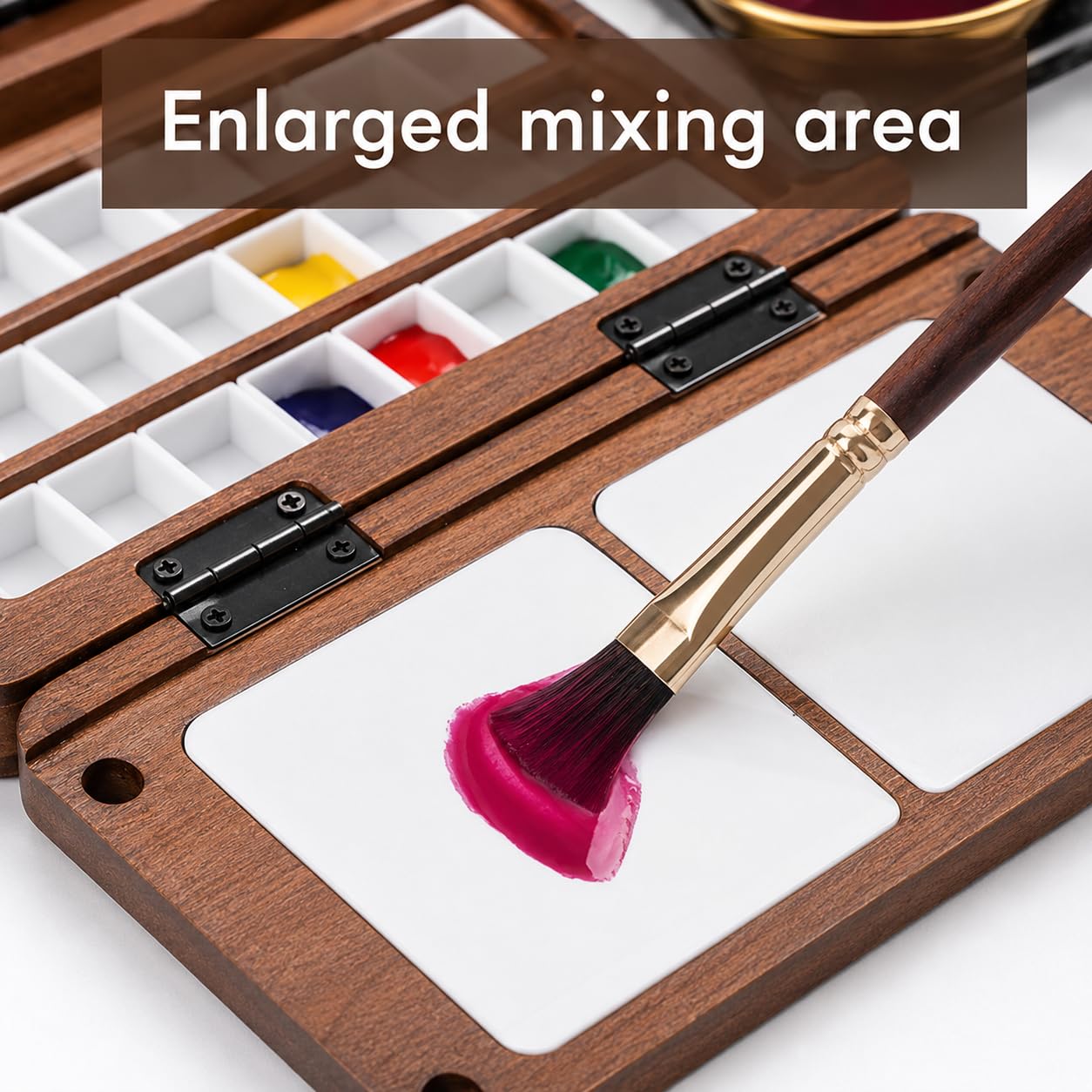 Palette aquarelle 24 puits, bois de noyer, pinceau et tasse