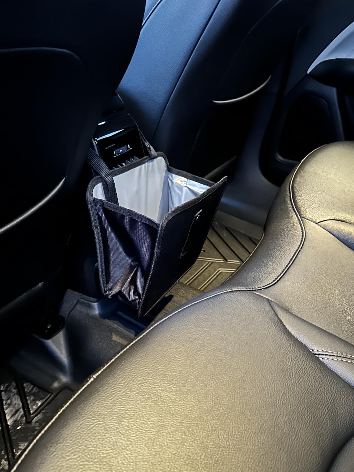 XHRING Car Trash Garbage Can for Jeep Wrangler JL JK