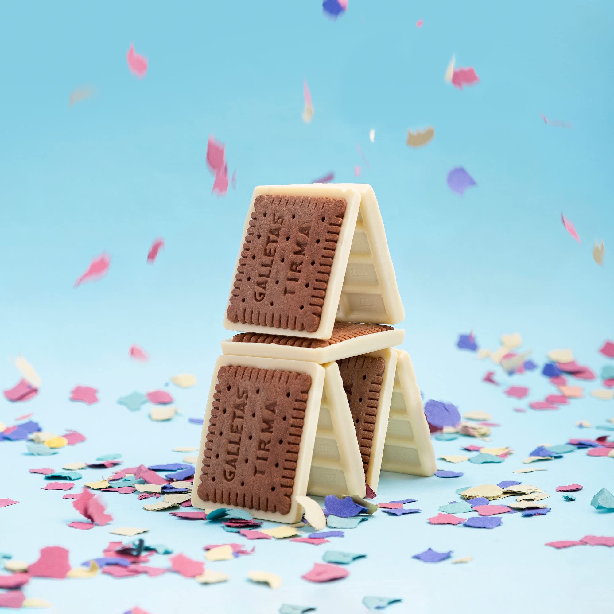 Tirma Chocobiscuit White 160g - Galleta crujiente cubierta con chocolate blanco. Perfecta para acompañar café o té. Un dulce capricho para los amantes del chocolate blanco.