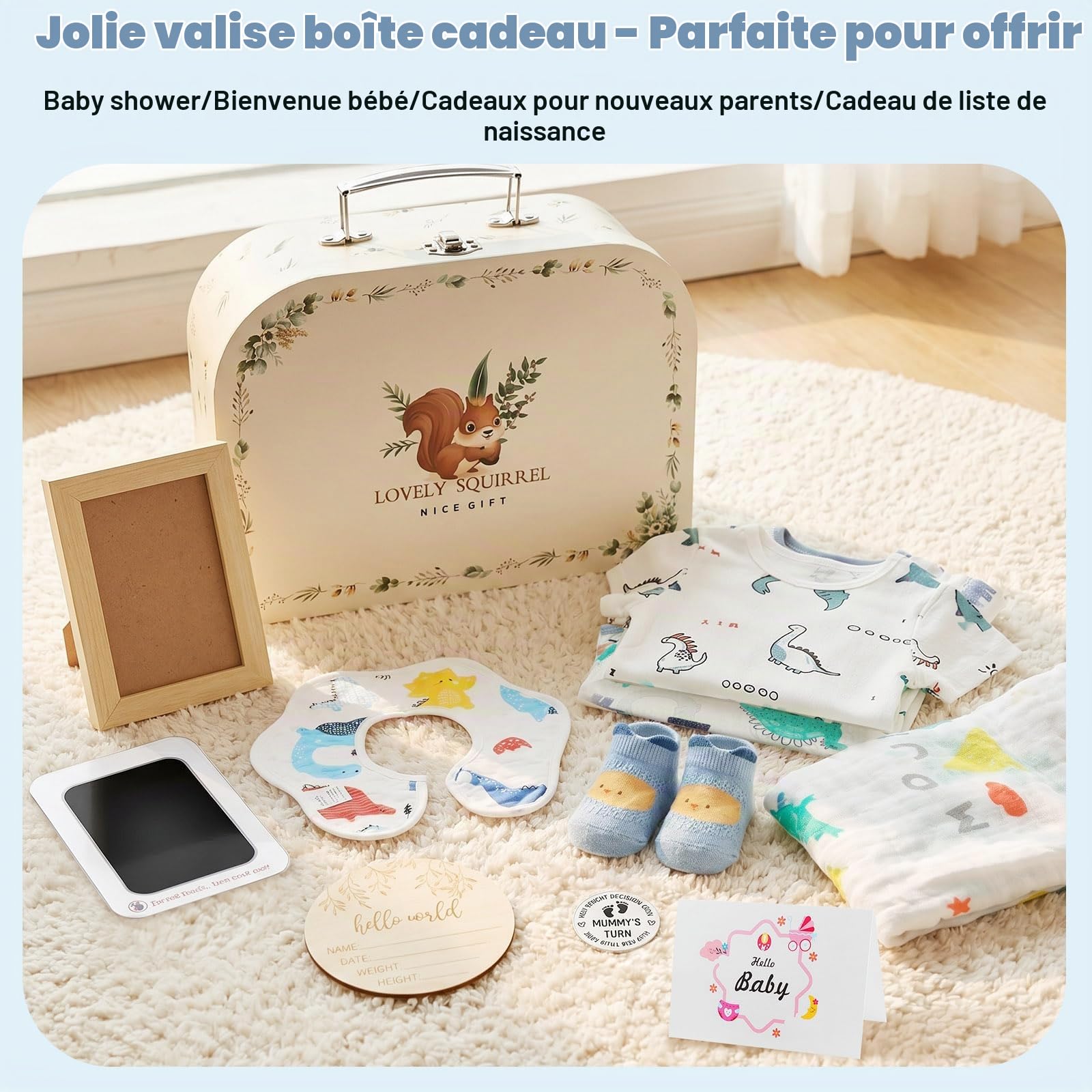 Coffret Cadeau Naissance pour Garçon et Fille avec 2 Bodies Bébé | 1 Bavoir Mousseline Coton Bébé Chaussettes Carte Étape Bois Tampon Encreur Noir Cadre Photo Pièce de Décision & Carte de Vœux