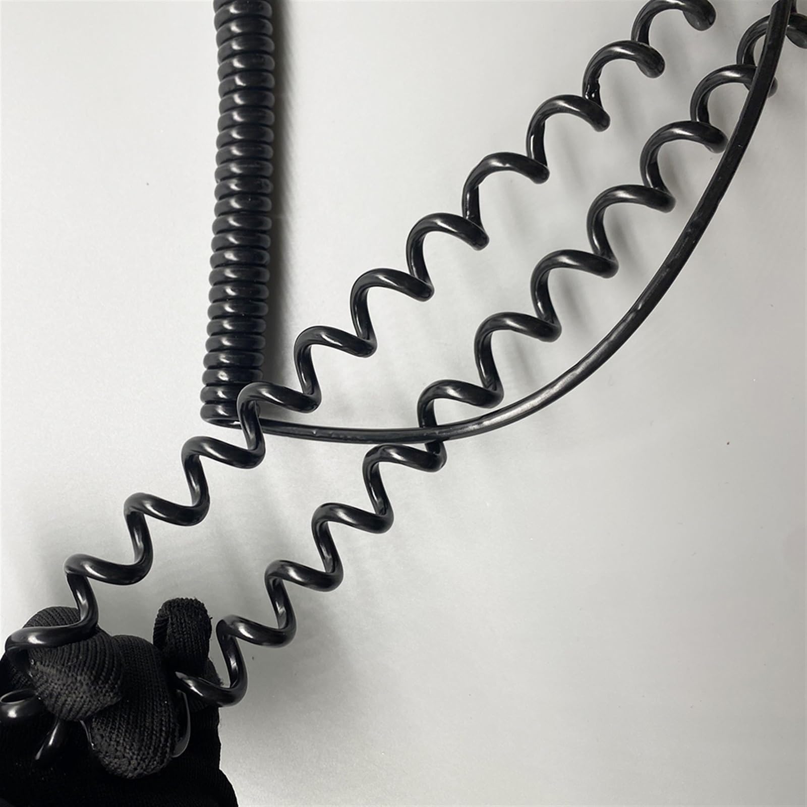 Kable spiralne elastyczne, 70 szt. Zwijany przewód zasilający 24AWG Czysty rdzeń miedziany 4-żyłowy kabel Przedłużająca sprężyna rozciągająca Zwijana cewka(Stretch 1.25 Meters)