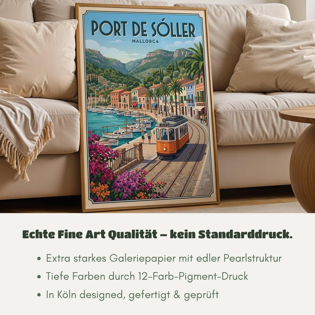 MJ-GRAPHICS® Wandbild Hafen Tram Poster Port Soller Kunstdruck mediterran Bilder Landschaft Deko Sommer Stadtbild Palmen Wanddeko Wohnzimmer Retro Vintage 50x70 mit weißem Rahmen
