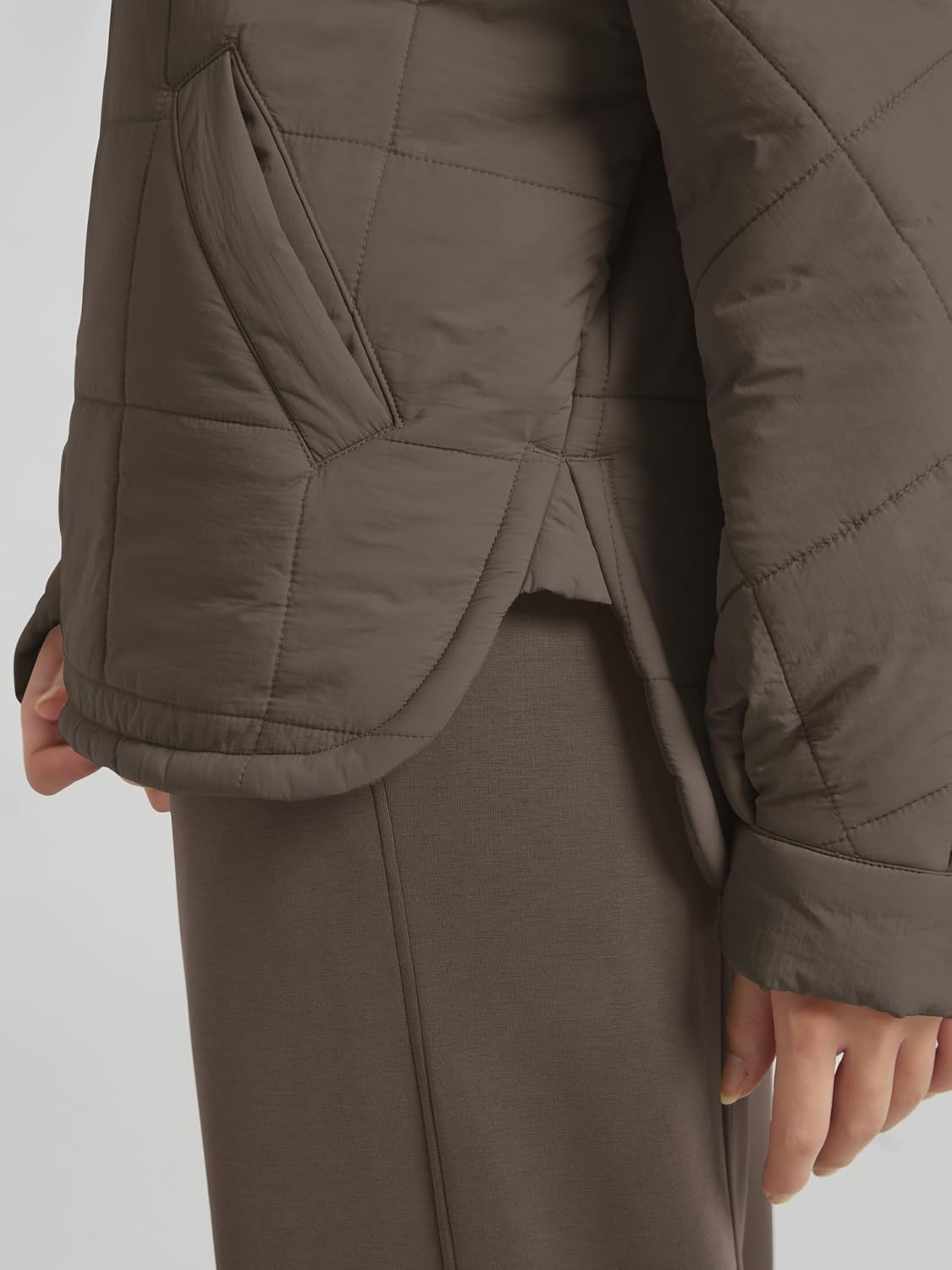 ODODOS Women's Sherpa Lined Insulated Jacket Full Zip Split Hem Long Sleeve Coat Winter Warm Outerwear with Pockets, Coffee, Medium - Image 5