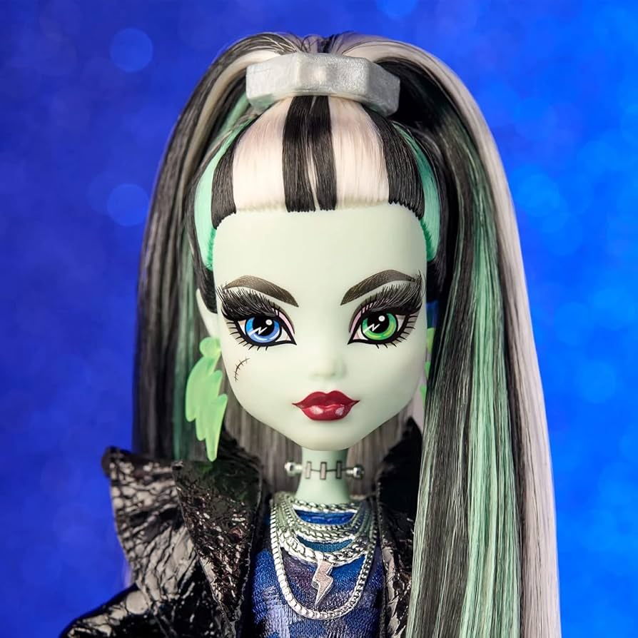 モンスターハイ　ハウントクチュール　 ミッドナイト ランウェイ　ドール Monster High Haunt Couture Midnight Runway Cleo De Nile