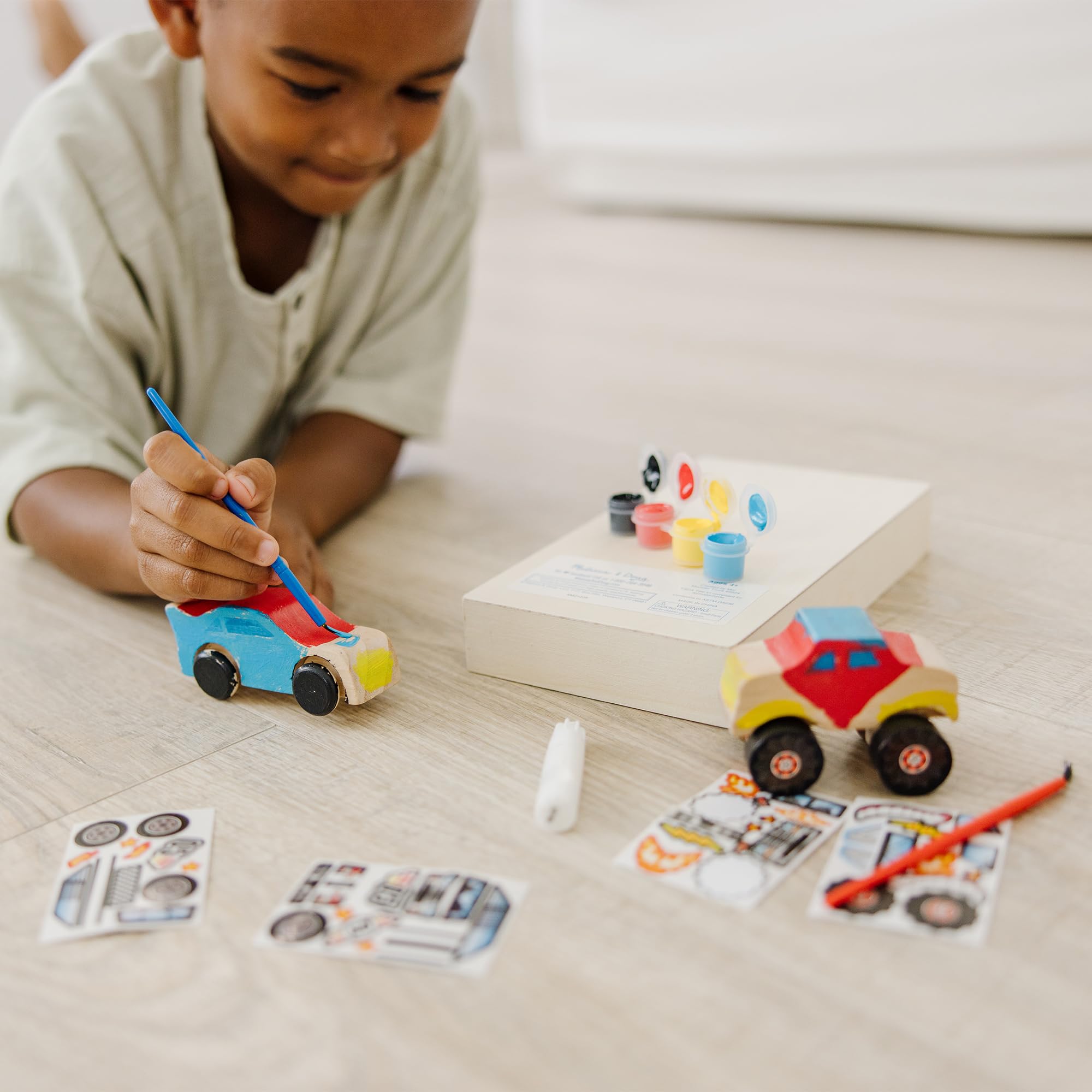 Melissa & Doug Decorate-Your-Own Holz-Bastelset - Rennwagen und Monstertruck