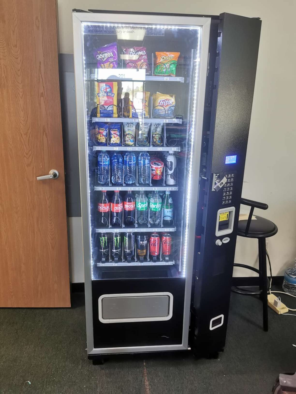 116/mo Finance EPEX Beverage Combo Vending Machine with Stratified