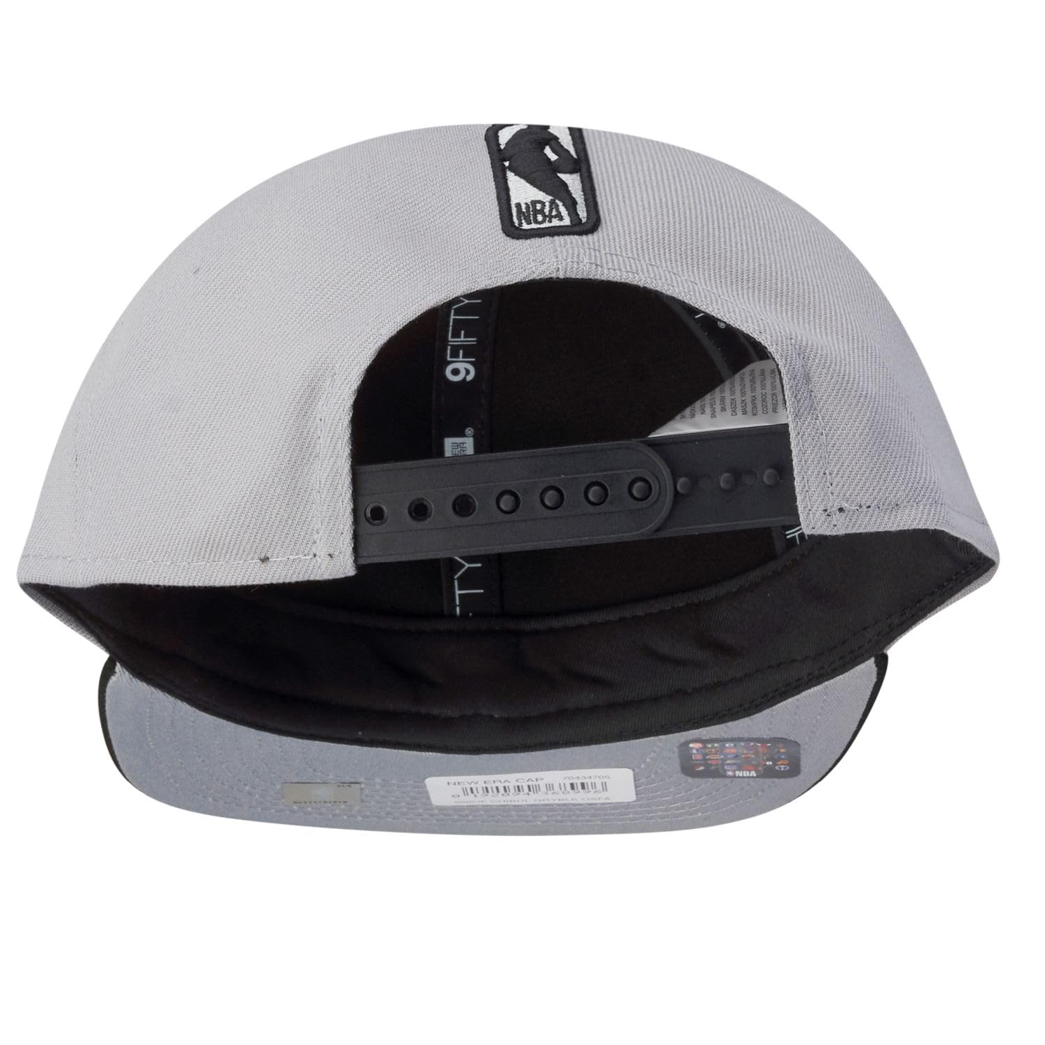 シカゴ・ブルズ　9FIFTY　ブラック＆ストームグレー　スナップバックキャップ シカゴ・ブルズ 9FIFTY ブラック＆ストームグレー スナップ