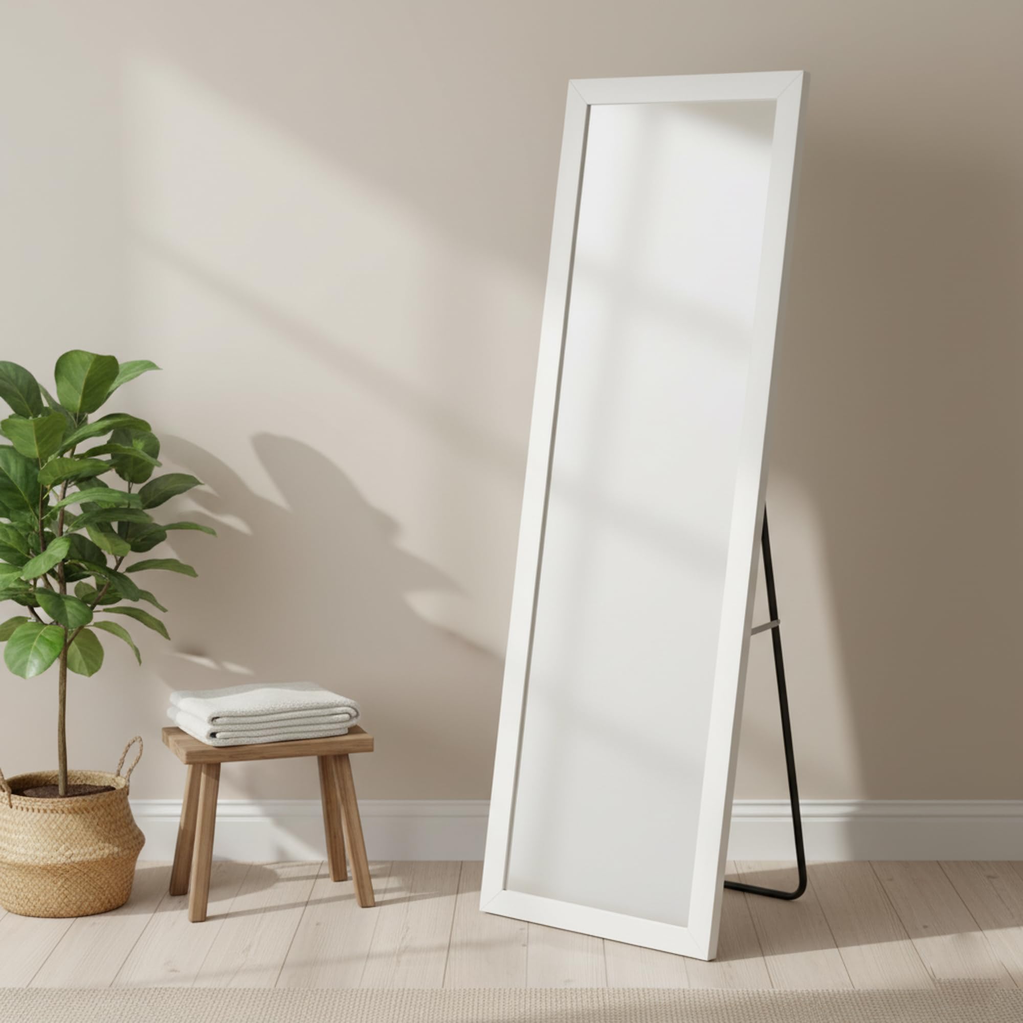 Pincho Specchio da terra 36 x 126 cm bianco con cornice rettangolare e supporto metallico nero ideale per camera da letto spogliatoio ingresso o soggiorno specchio a corpo intero moderno verticale