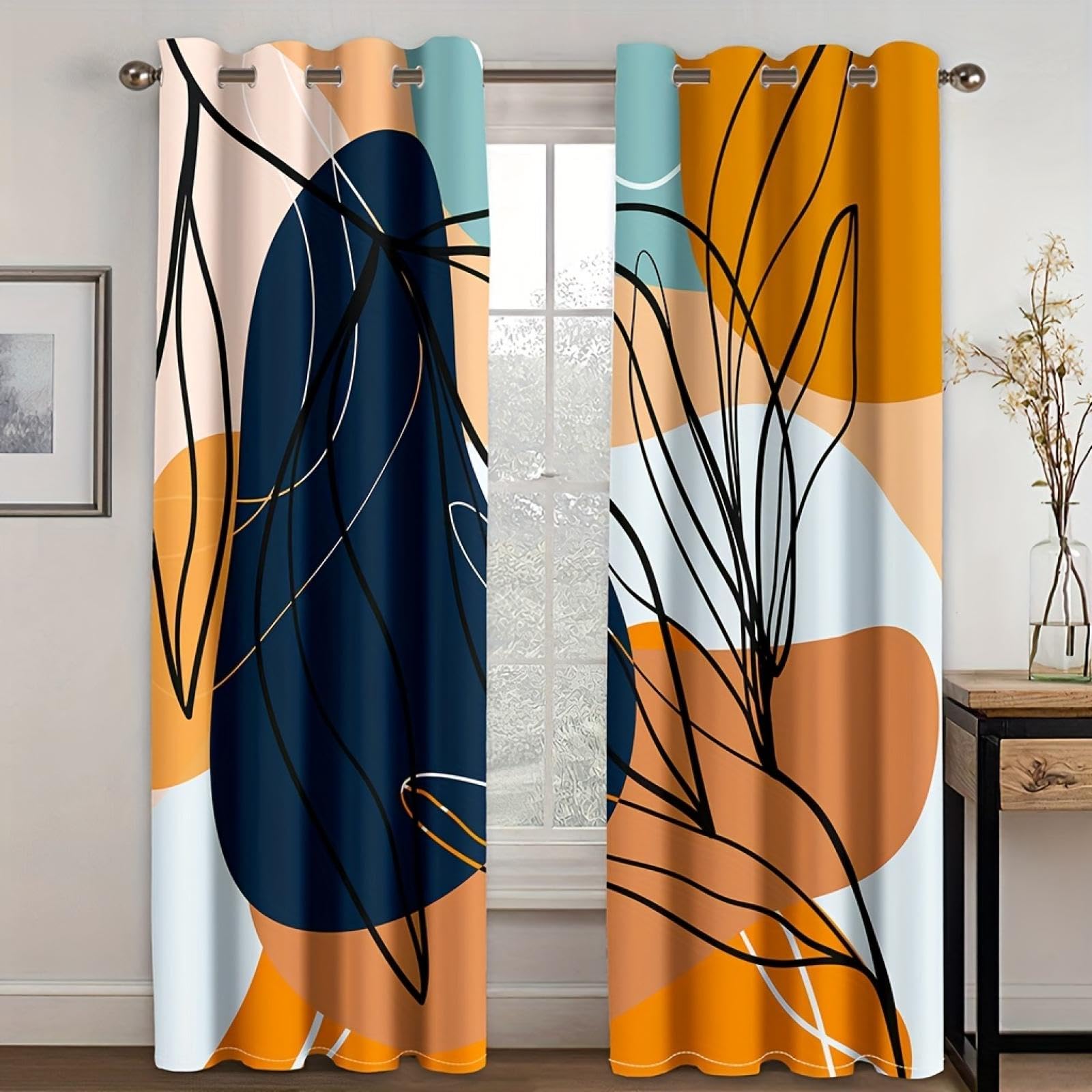 Rideaux géométriques orange contre le bruit extérieur et les regards indiscrets