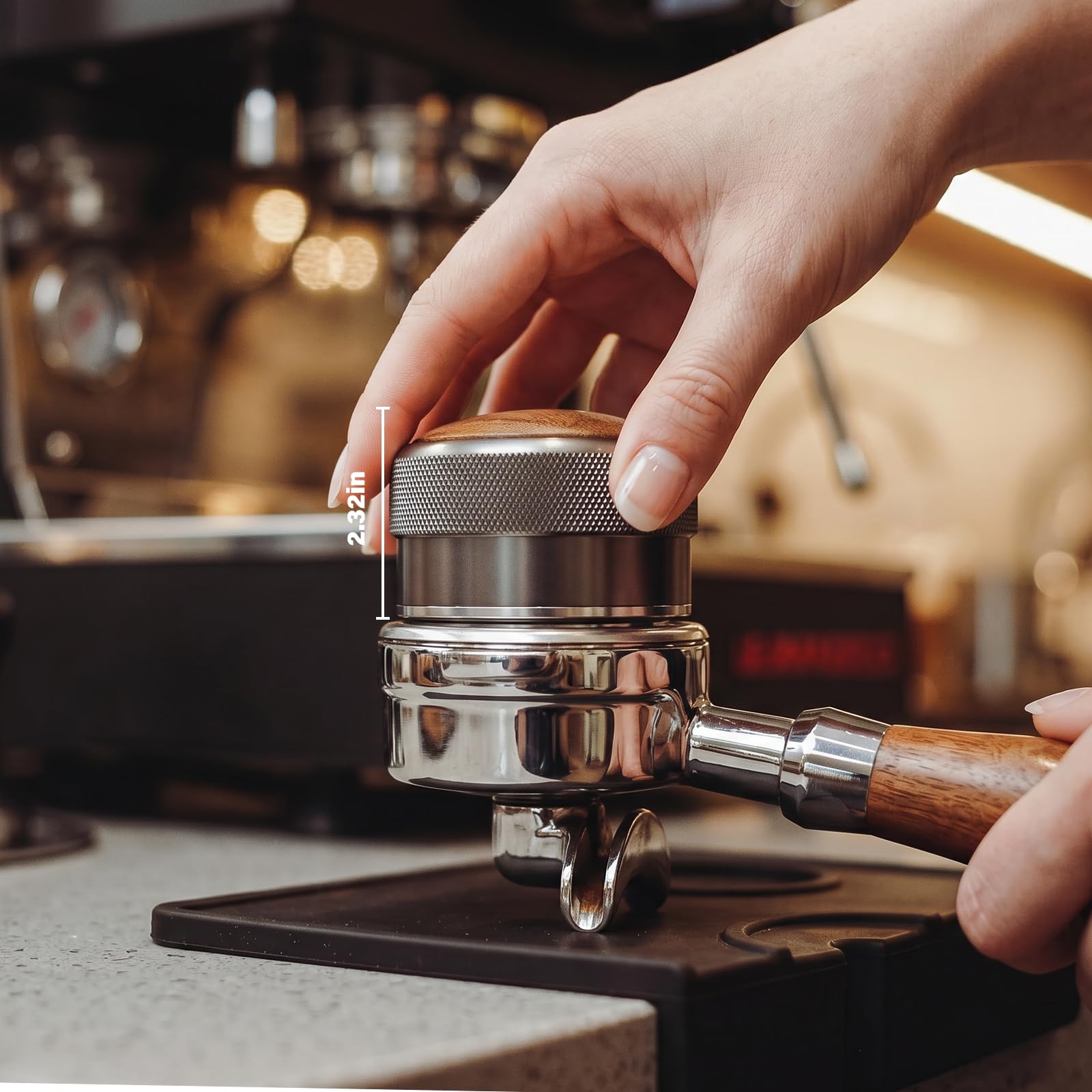 CrossCreek Dystrybutor espresso 58 mm, regulowana głębokość pasuje do wszystkich portafiltrów do espresso 58 mm, Breville/Rancilio/La Marzocco, narzędzia do dystrybucji ze stali nierdzewnej i orzecha