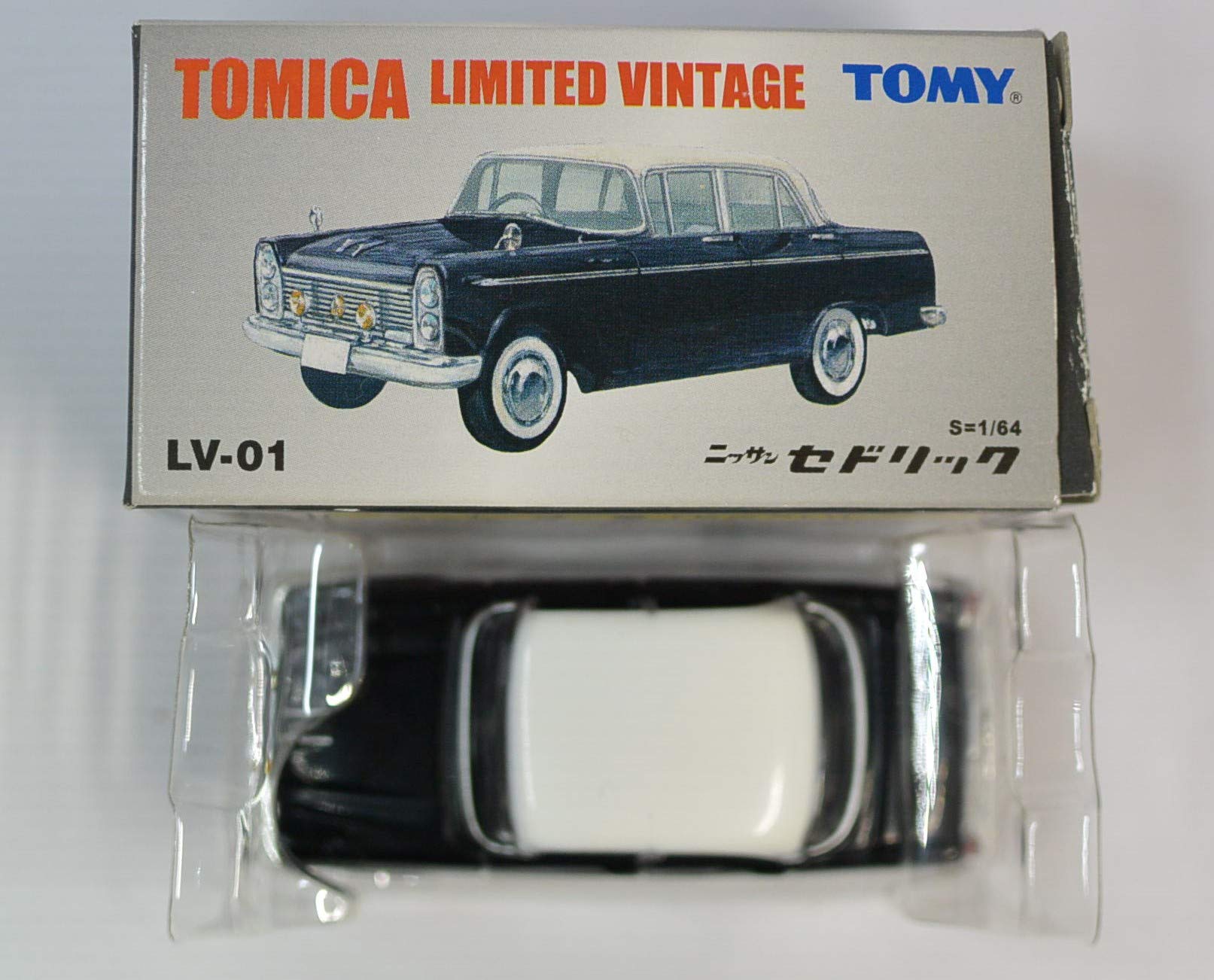 【中古】「非常に良い」トミカリミテッド　LV－01ｃ　日産セドリック　黒（白屋根） Amazon | トミカリミテッド LV－01c 日産セドリック 黒（白屋根） 通販