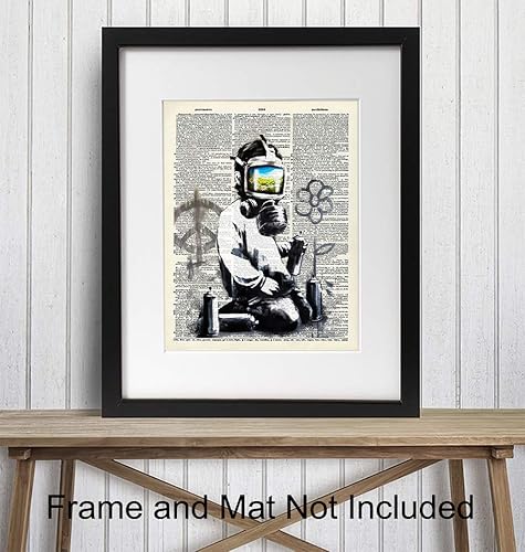 Miniatura 2 de Banksy Gas Mask Graffiti Street Art Mural - Contemporary Dictionary Art, Home Decor - Upcycled Wall Art Print, Poster - Unique Room Decorations -