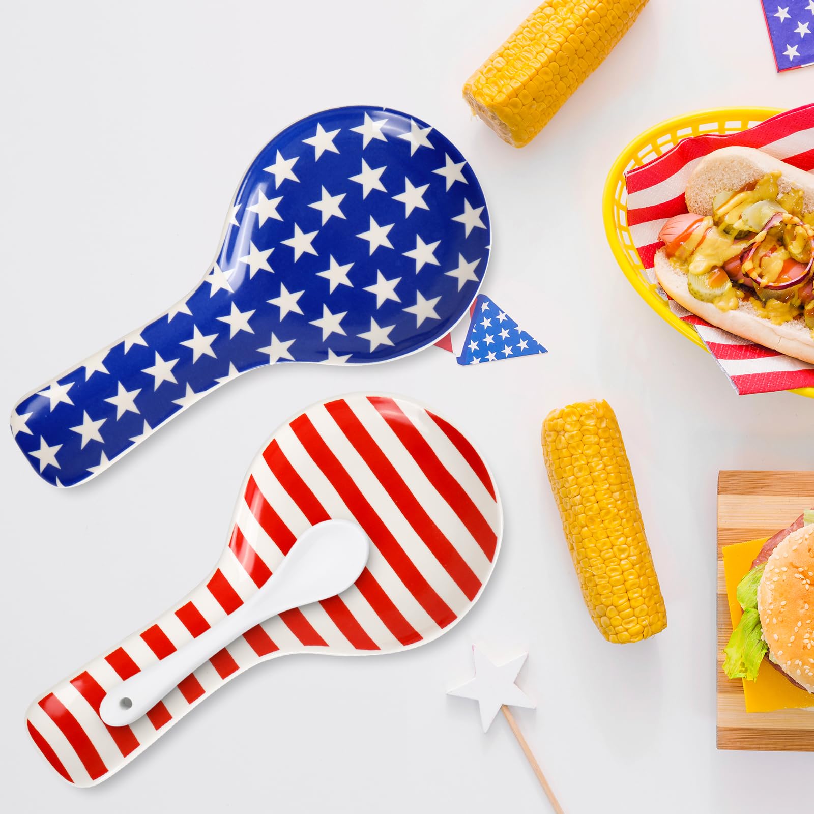 JarThenaAMCS Patriotische Keramik-Löffelablage 4. Juli, amerikanische Flagge, Kochlöffelhalter für Unabhängigkeitstag, Herd, Küche, Theke, Dekoration, 2 Stück