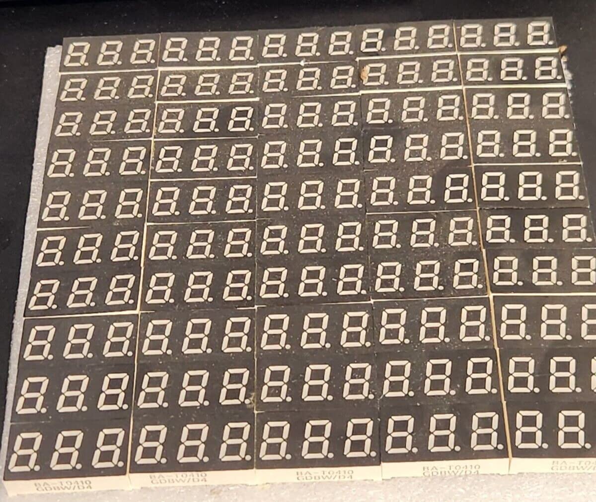 (1 PC) BA-T0410GDBW/D4 Compatible with APEX Triple Digit Display 0,4