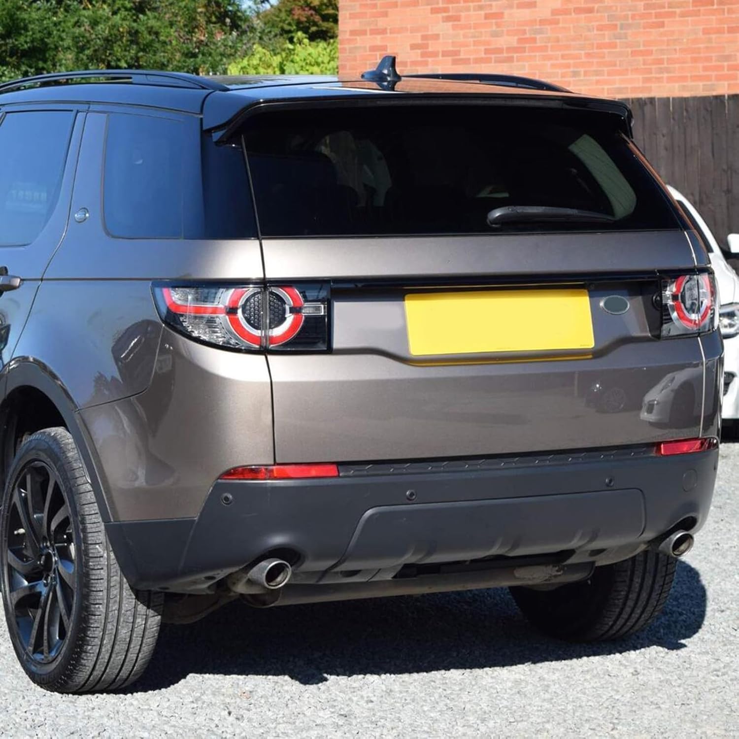 Rear Bumper Tow Cover Car Rear Skid Plate Bumper Trim Guard Replacement for Land Rover Discovery Sport 2015-2019 Black LR077790