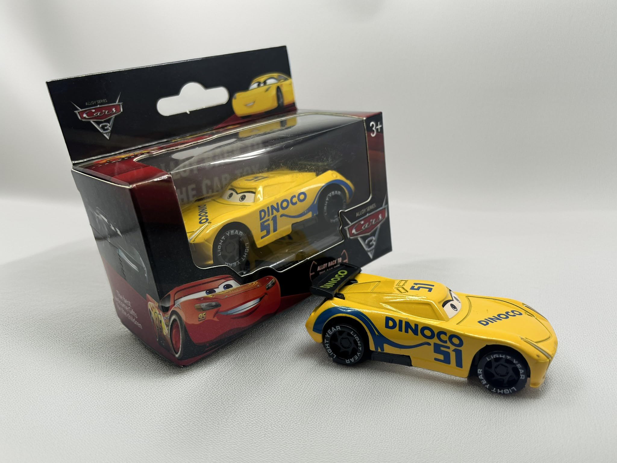 Metal Die Cast 1:43 Scale Pull Back Combo, Lightning McQueen