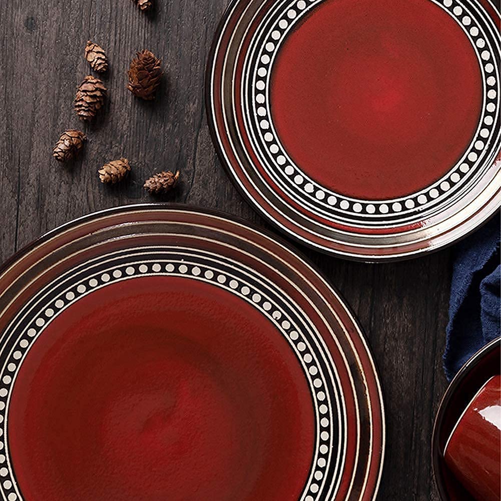 Retro porcelanowa zastawa stołowa zestaw 4-częściowy zestaw naczyń z talerzami miseczkami i kubkami czerwona ceramiczna zastawa stołowa do domu kuchni i jadalni - stylowy i