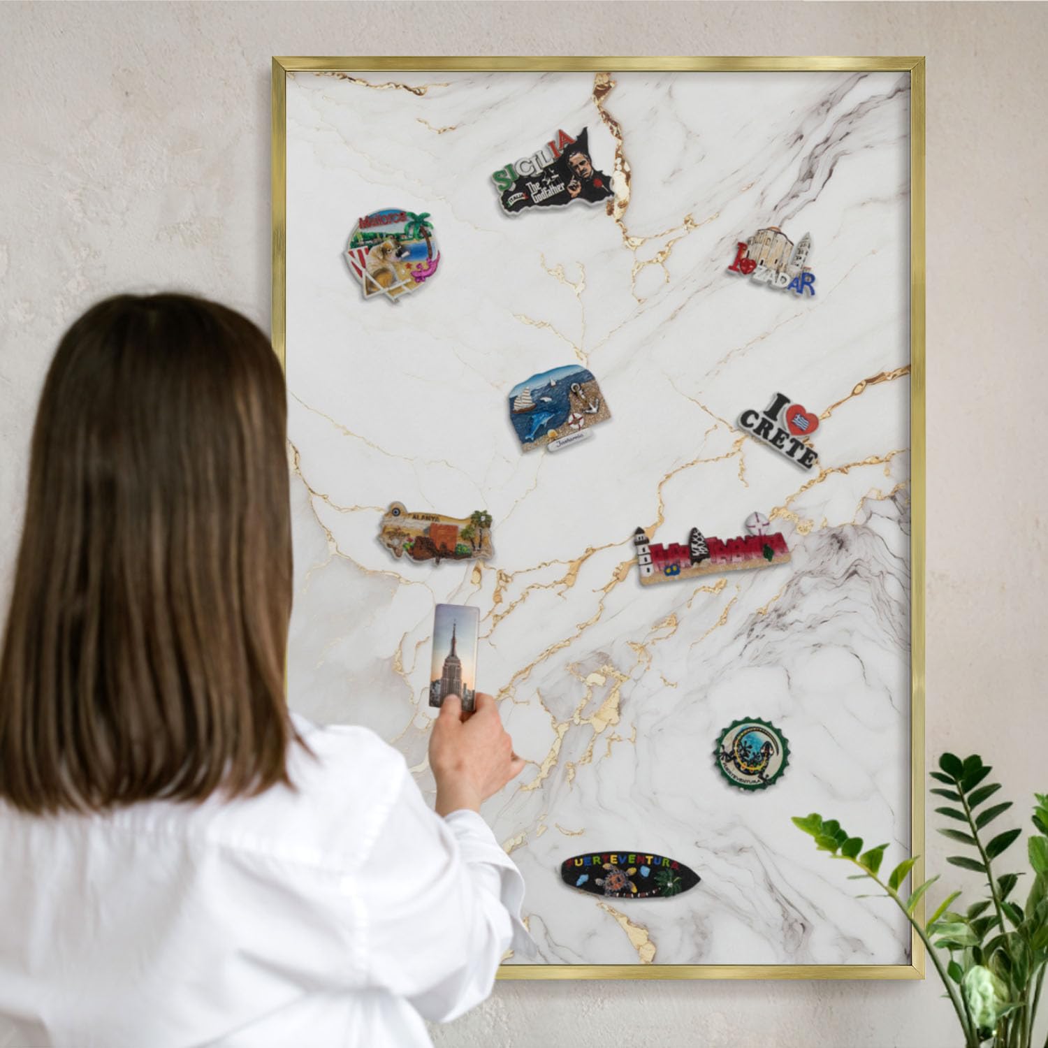 Magnetische Tafel 100x70 cm | mit Goldenem Rahmen | Marmor-Eleganz