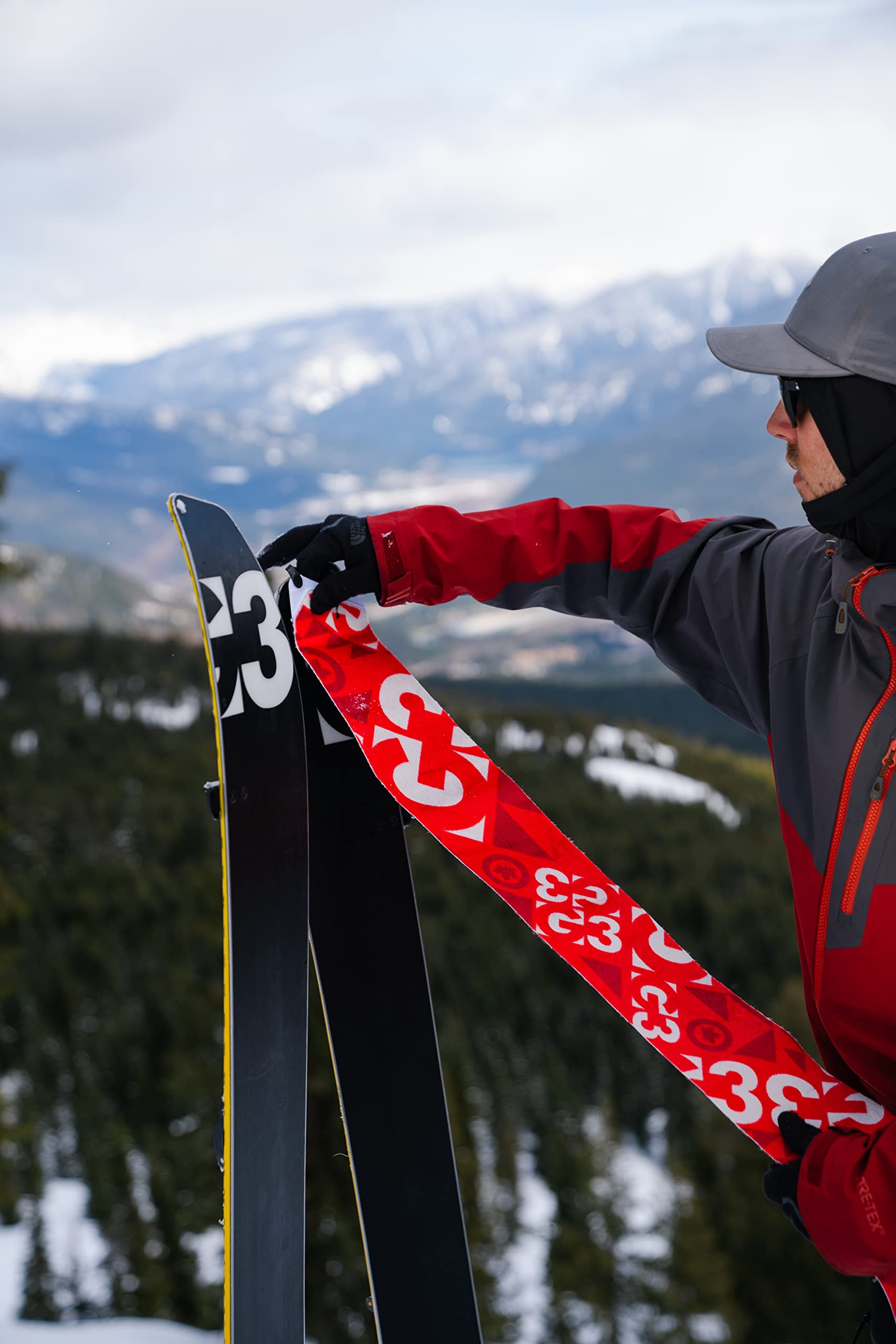 G3 GENUINE GUIDE GEAR Splitboard+ Universal Climbing Skins, Skins Backcountry Splitboard, Grip universale per tutte le condizioni di neve, Made in Canada, 2022