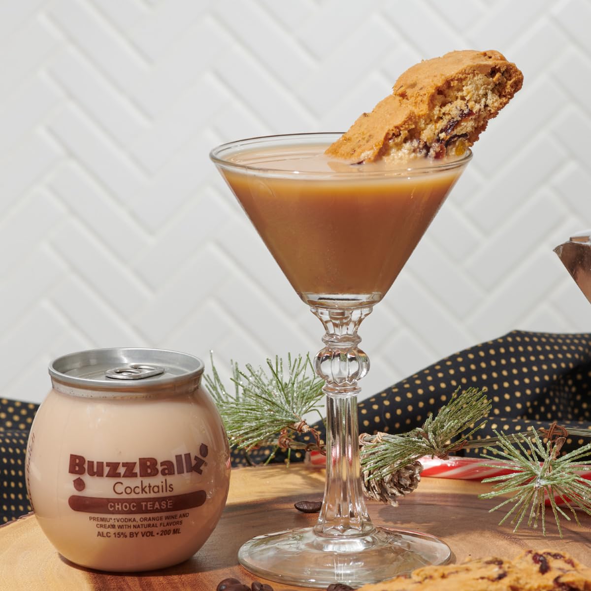 Amazon.co.jp: バズボールズ チョコティーズ 200ml 15度 新感覚