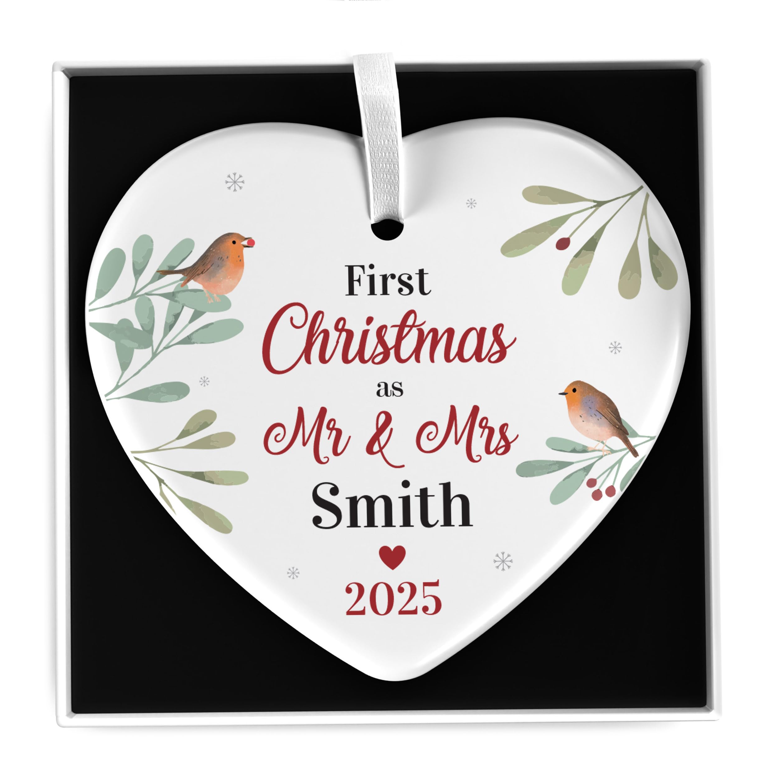 First Christmas As Mr and Mrs Decoration Bauble, Personalised 1st Xmas Married Ceramic Tree Ornament, 1st Wedding Gift, Christmas Robin Couples Decoration, With Gift Box