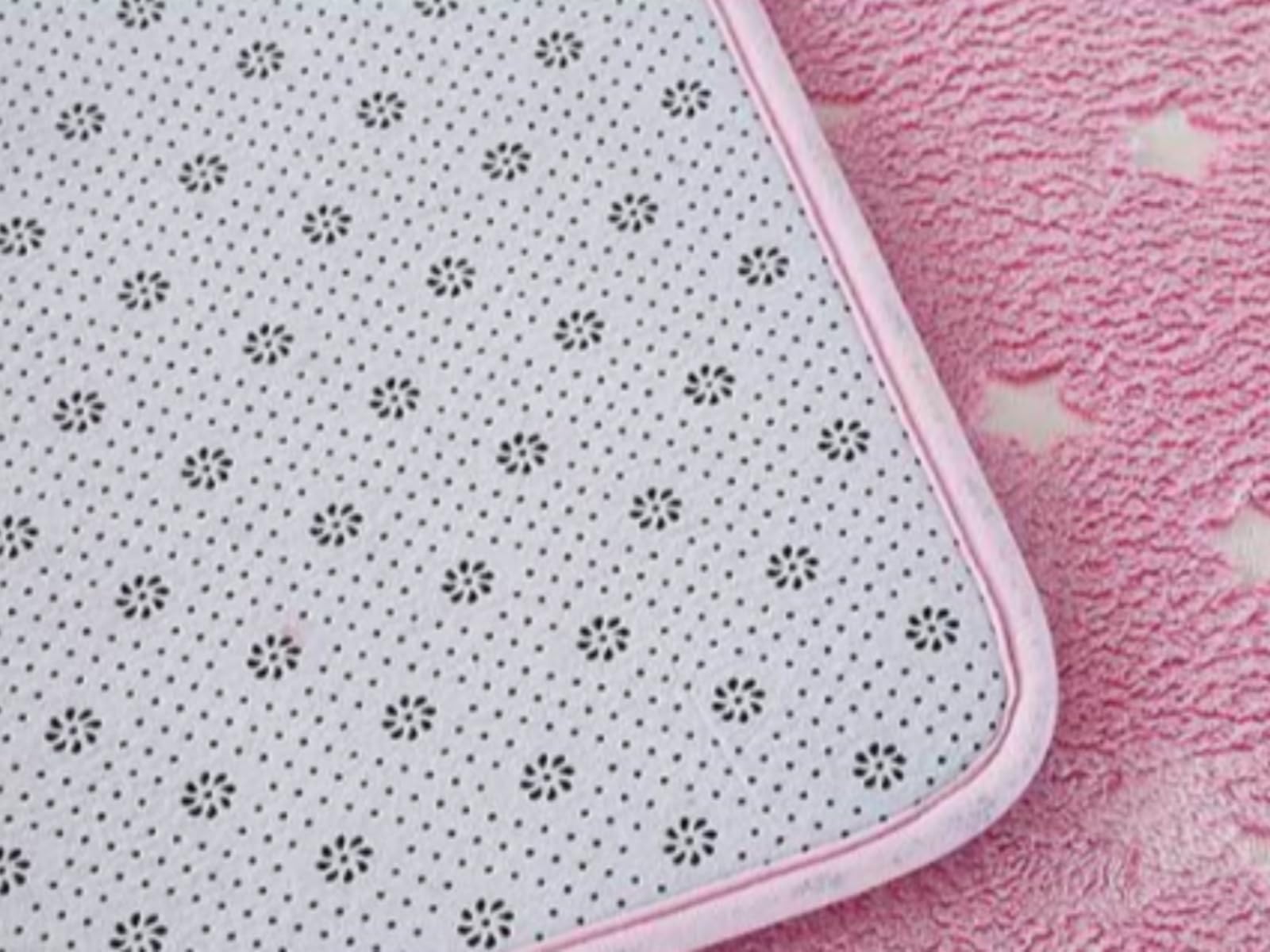 Leuchtteppich Einhorn Leuchtender Wohnzimmerteppich Mond Sterne Kinder Schlafzimmer Nachttischteppich Baby Spiel Krabbelmatte Kindergarten Kinderzimmer Deko kinderteppich (Farbig 1, 100x200 cm)
